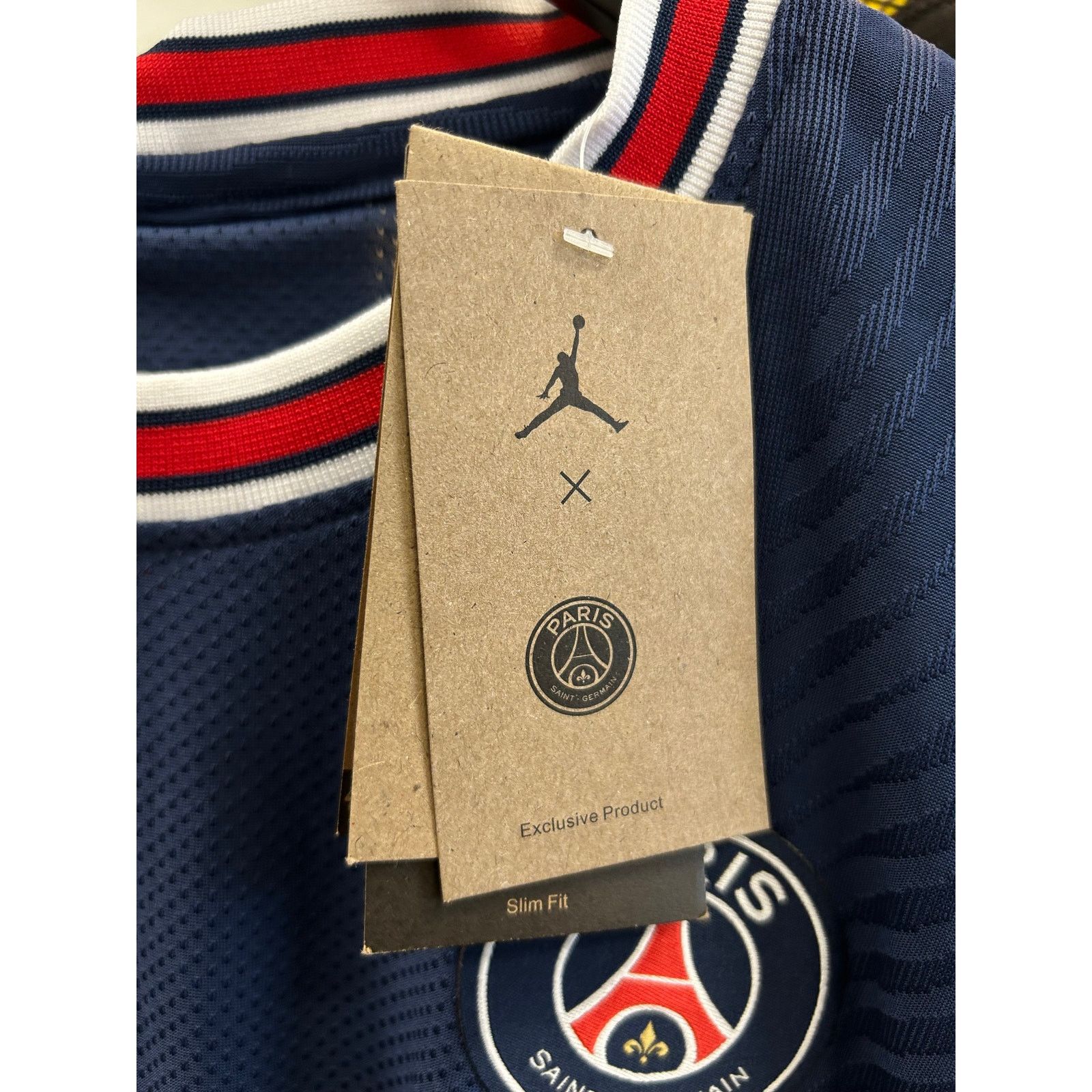 Jordan Brand Paris Saint-Germain (PSG) Home Jersey Lavezzi XL B12 Size US XL / EU 56 / 4 - 6 Thumbnail