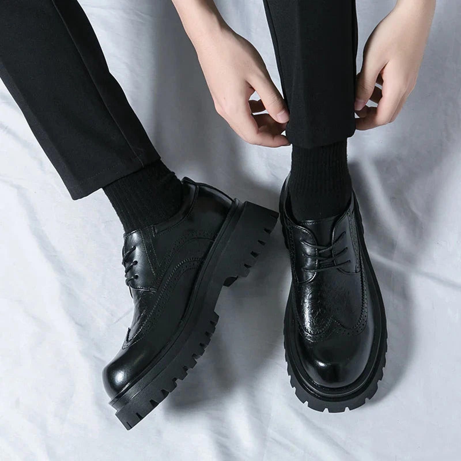 Leather Chunky Sole Brogue Shoes Size US 7 / EU 40 - 8 Thumbnail
