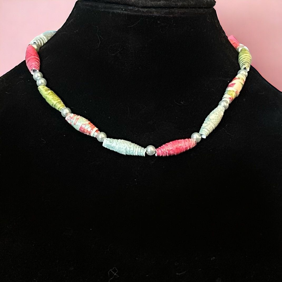 Other Multicolor paper bead necklace Size ONE SIZE - 1 Thumbnail