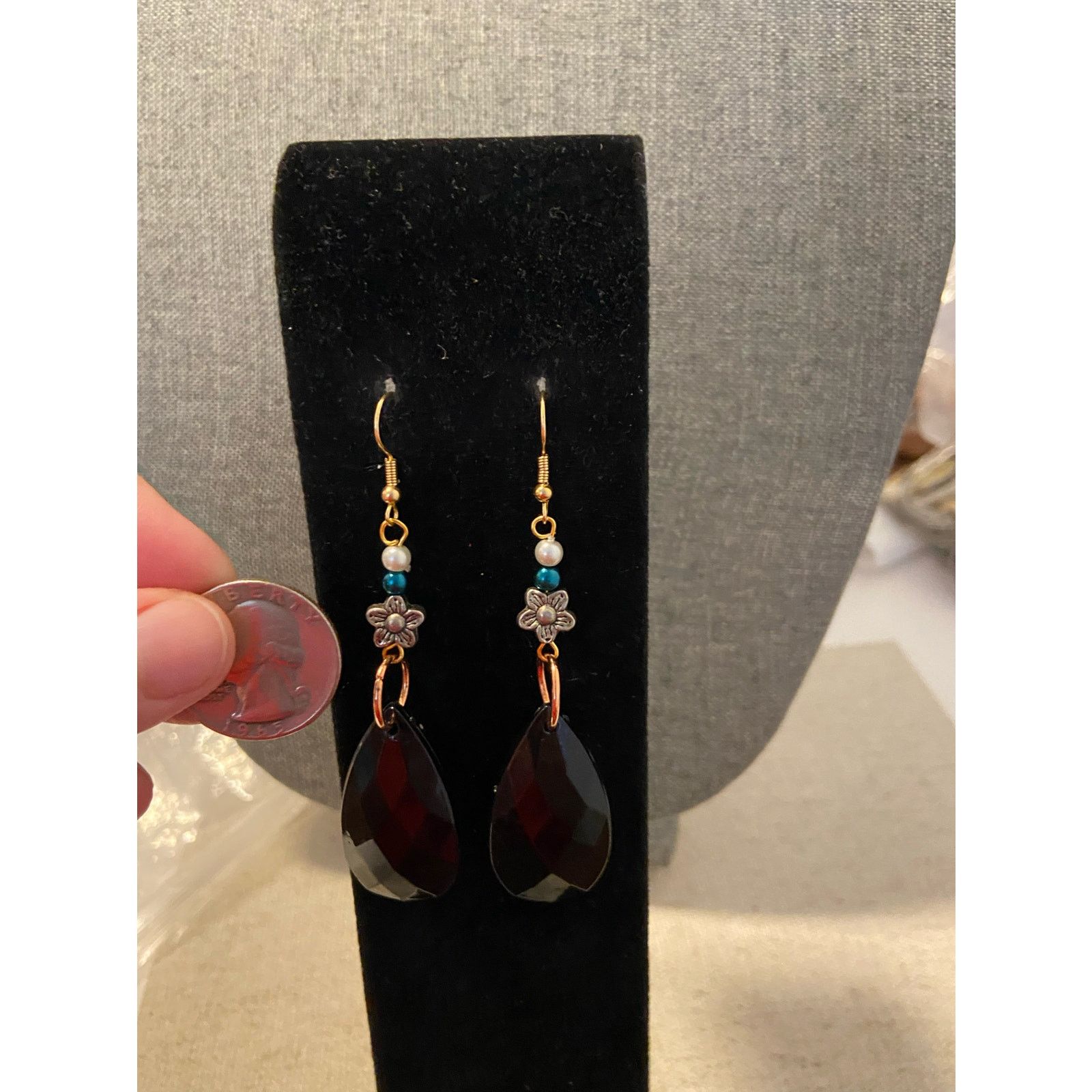 Handmade black teardrop earrings with floral accent Size ONE SIZE - 2 Thumbnail