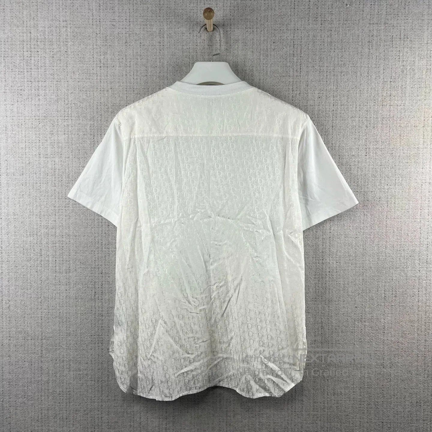 dior white short sleeve printed t.