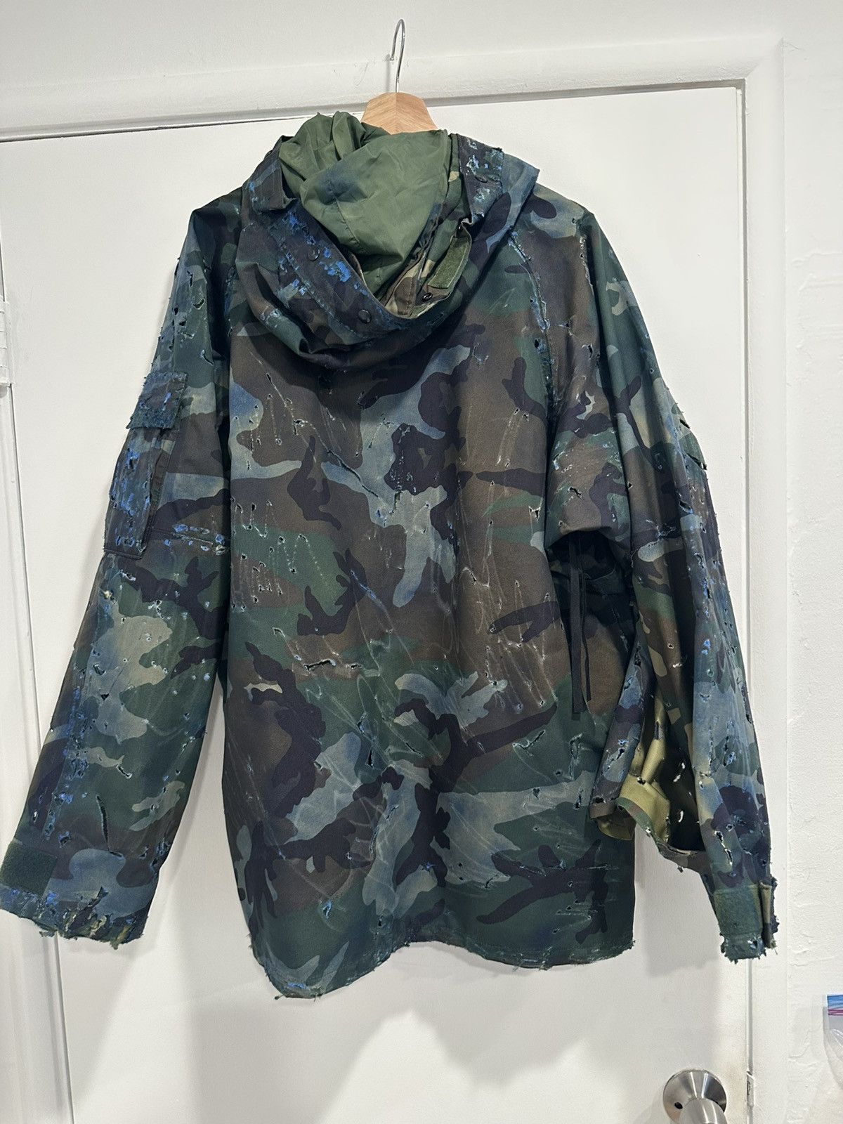Les Six Les Six Destroyed Painted Parka Size US L / EU 52-54 / 3 - 8 Thumbnail