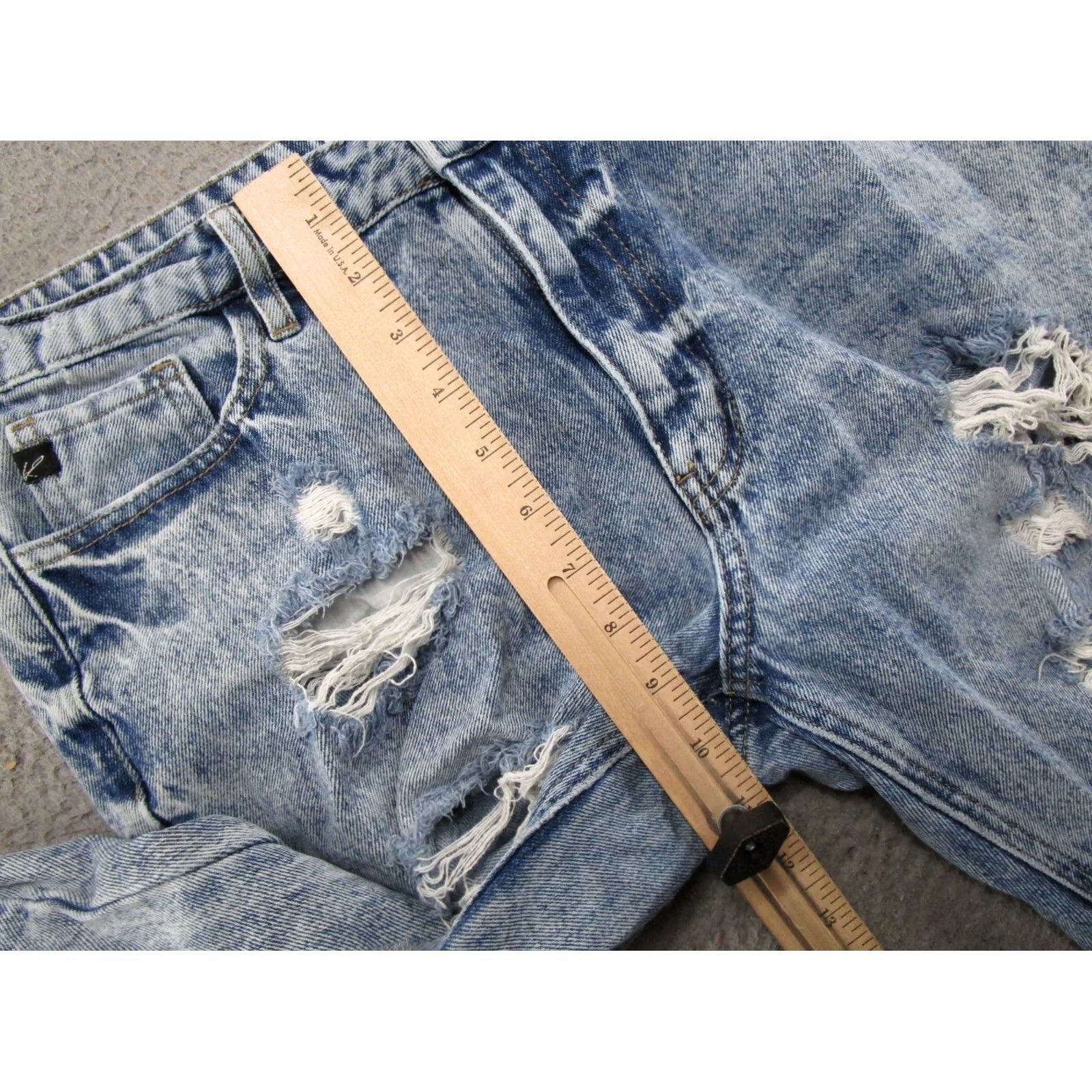 Vintage Kancan Women's Light Wash Denim Jeans Size 11 Regular 5-Pocket Distressed City Straight Jeans Bluefaded Denim Blue Size 32" / US 10 / IT 46 - 7 Thumbnail