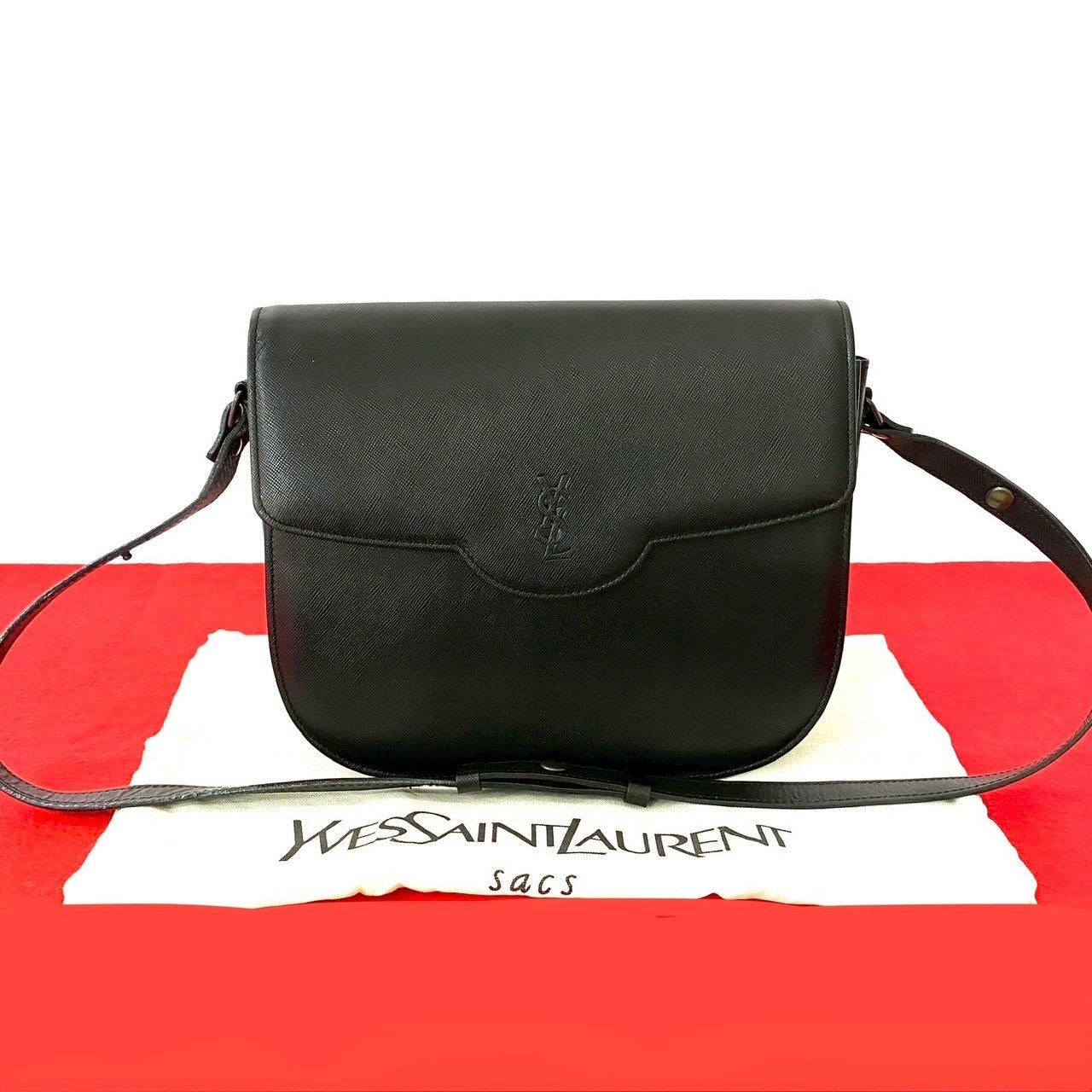 YVES YVES Saint Laurent Leather Shoulder Bag Leather Shoulder Bag in Black, Women's
