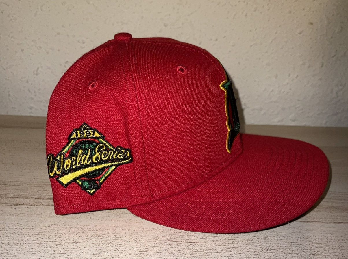 New Era Florida marlins red fitted Size ONE SIZE - 2 Thumbnail