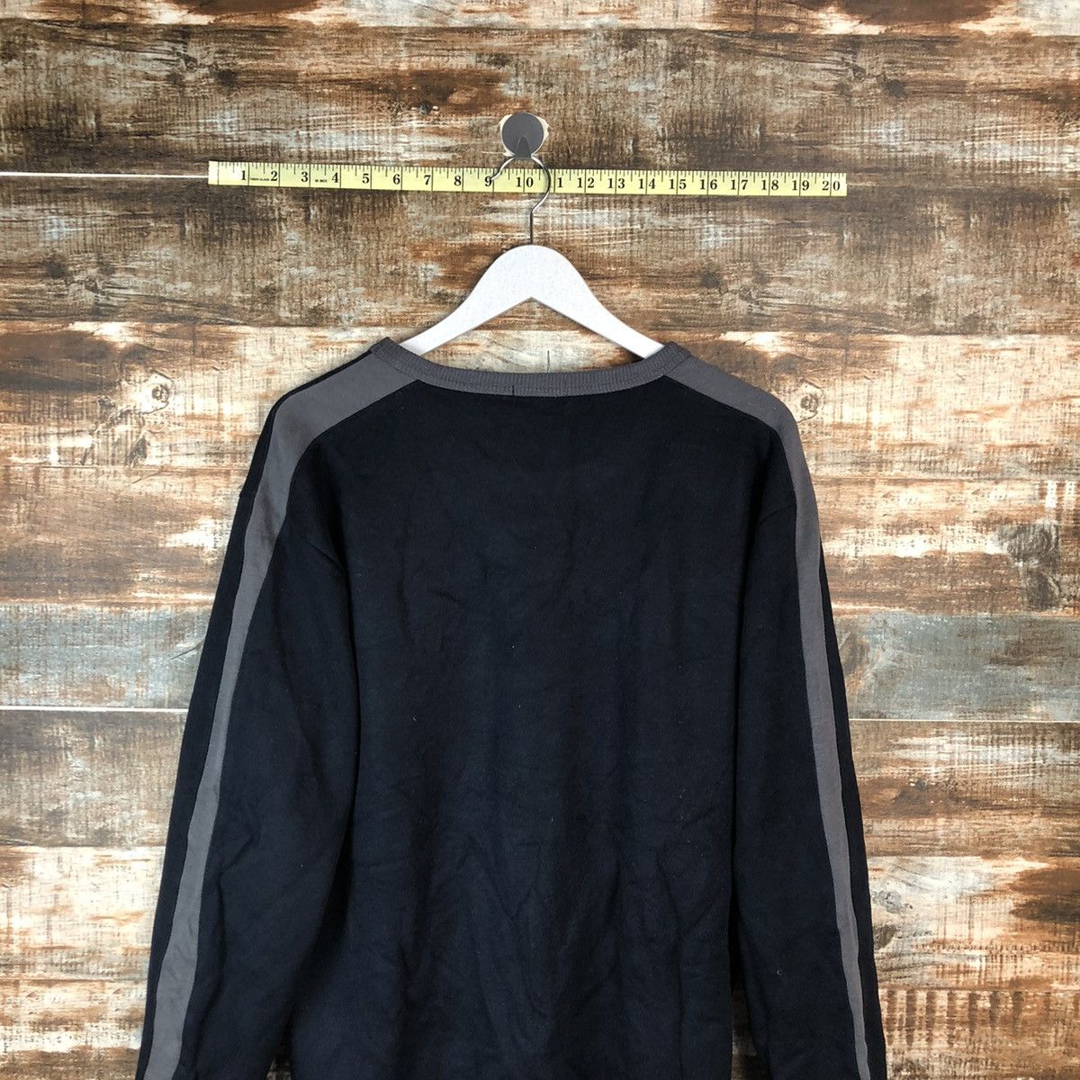 Uniqlo Uniqlo japan vintage Black Sweatshirt #A2058 Size US XL / EU 56 / 4 - 14 Thumbnail
