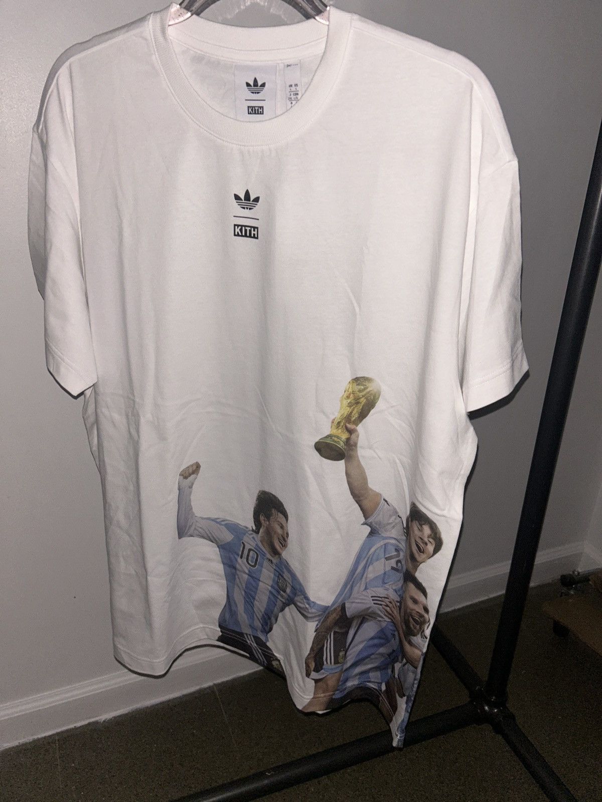 Adidas × Kith Kith for adidas graphic tee lionel messi impossible large Size US L / EU 52-54 / 3 - 1 Thumbnail
