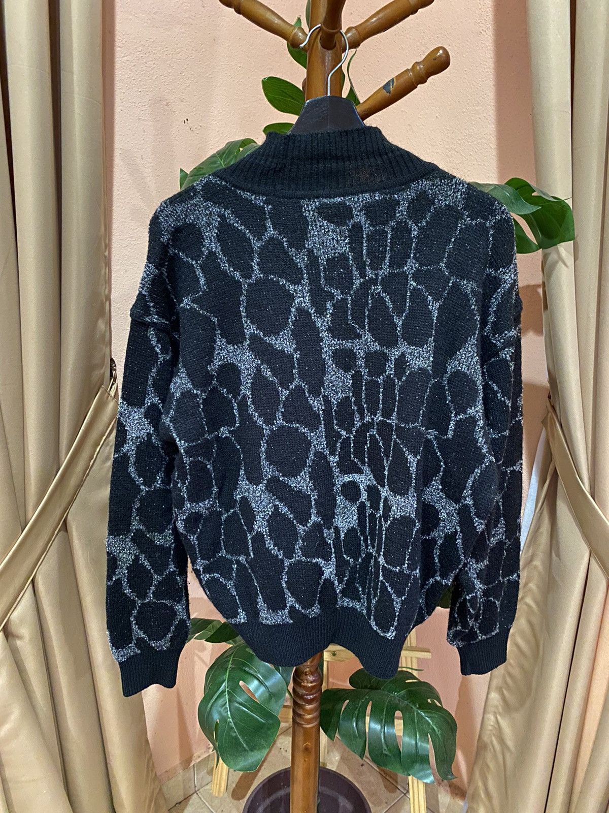 Other VINTAGE MODIGLIANI KNIT SWEATER BLACK ANIMAL PRINT RETRO Size US M / EU 48-50 / 2 - 6 Thumbnail