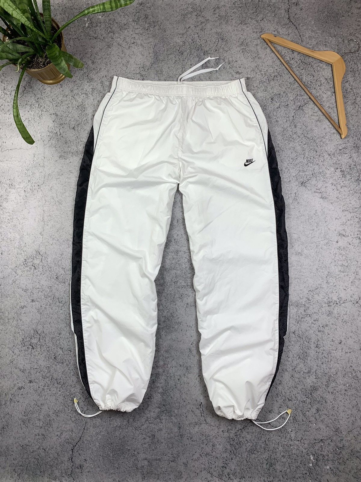 Vintage Nike Vintage Y2K Nylon White Pants Mens Size XXL Size US 38 / EU 54 - 1 Thumbnail