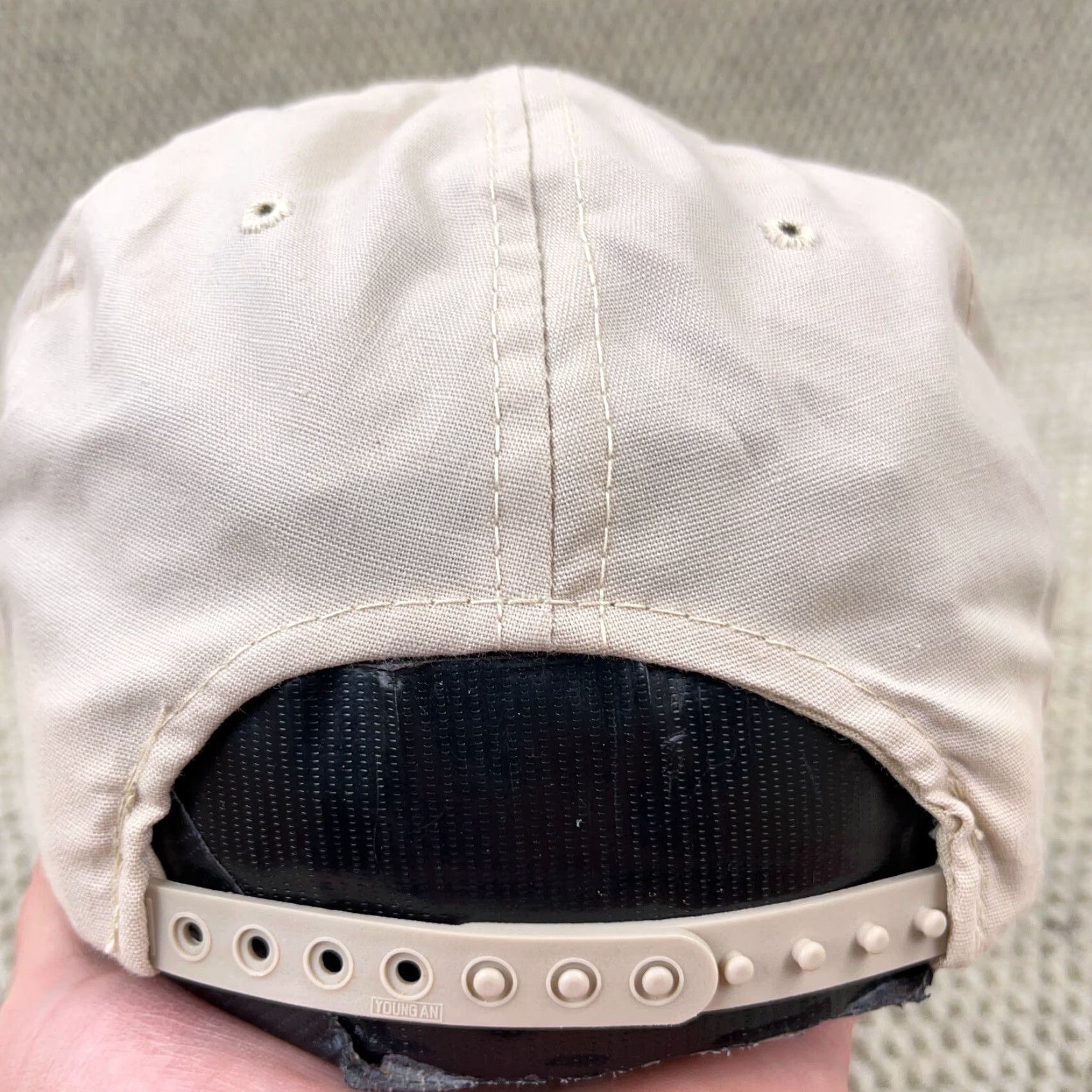 Vintage VINTAGE YoungAn Trucker Hat Beisge Beige 90s Advertising USA 80s 90s Railroad Logo Mens Hat Cap Cap/Trucker Hat Size ONE SIZE - 5 Thumbnail