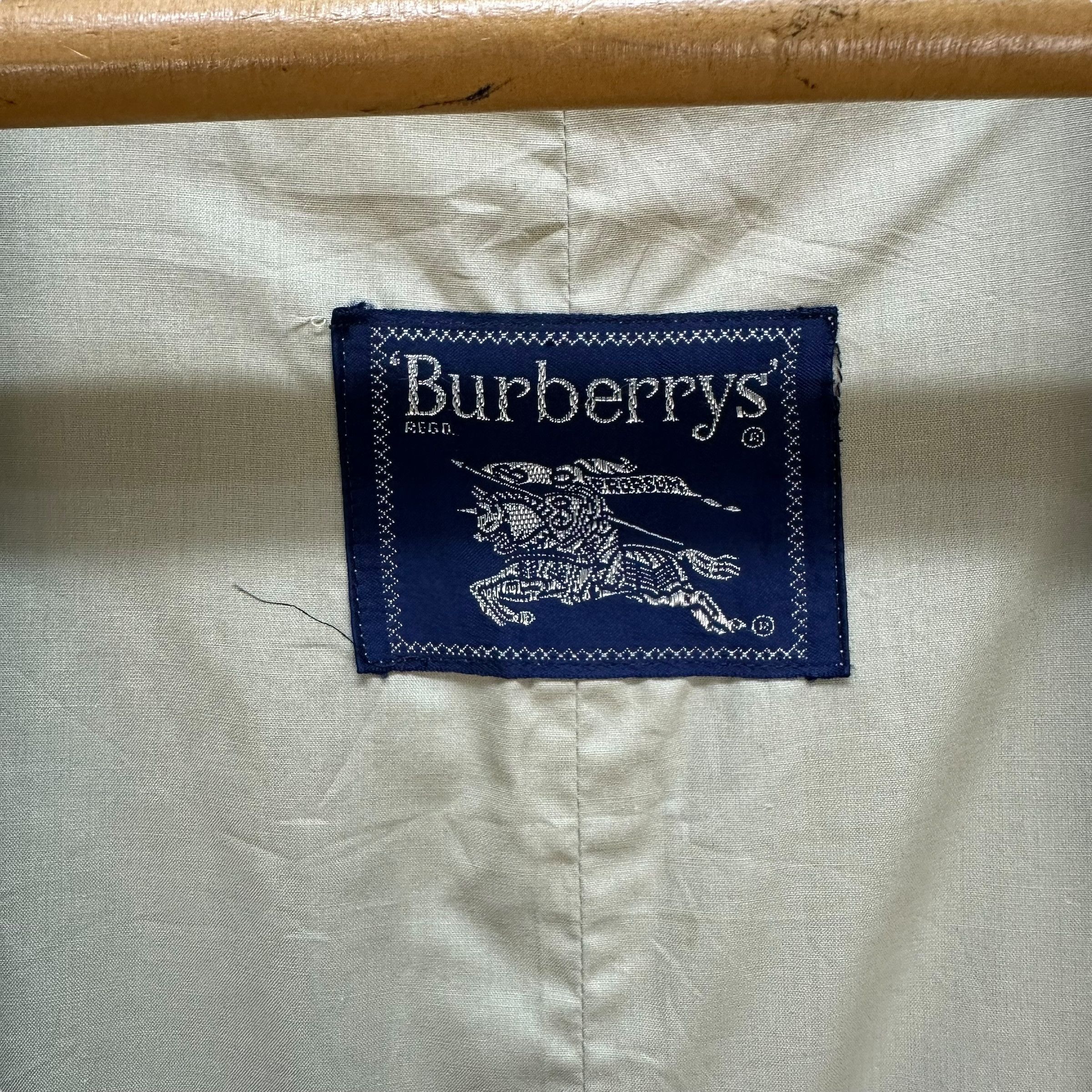 Burberry Burberrys Trench Coat #A17-0414 Size US L / EU 52-54 / 3 - 7 Thumbnail