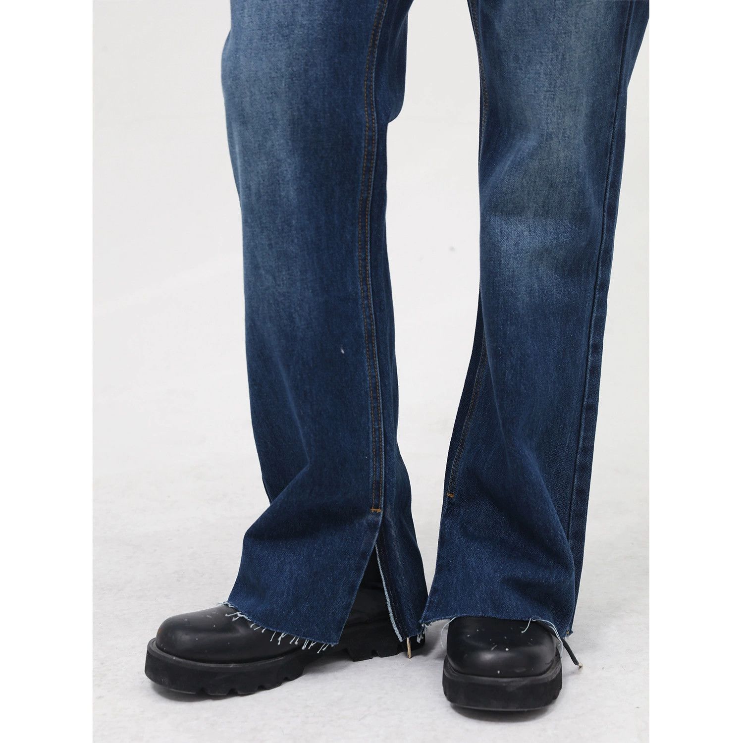 Jean Japanese retro men's straight jeans with slit hems Size US 32 / EU 48 - 4 Thumbnail