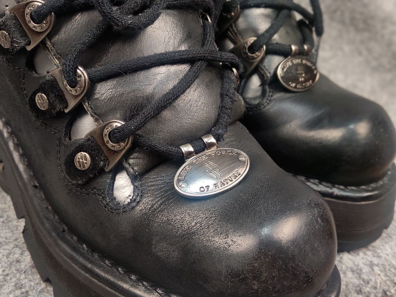 New Rock New Rock Black Leather metallic heel with hole lace Boots Size US 10 / IT 40 - 17 Thumbnail