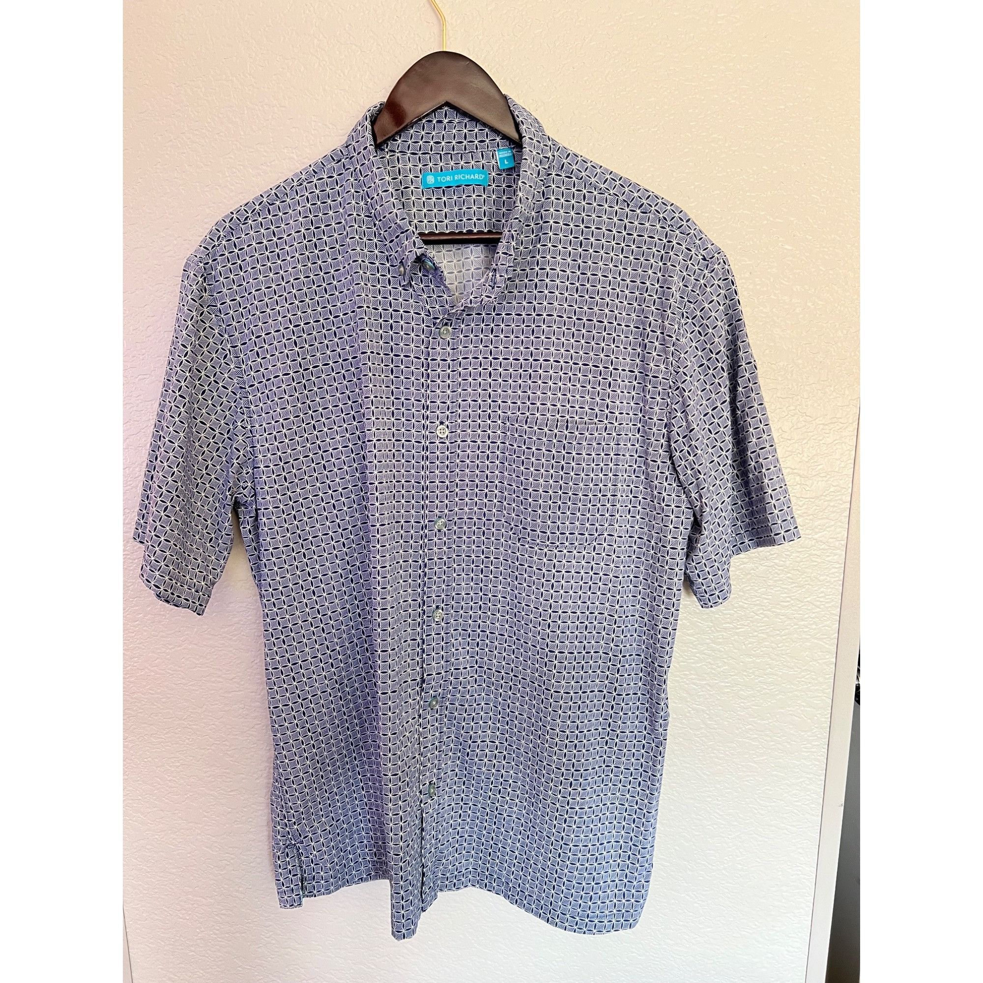 Tori Richard Tori Richard Short Sleeve Button Up Shirt - Size L Size US L / EU 52-54 / 3 - 1 Thumbnail