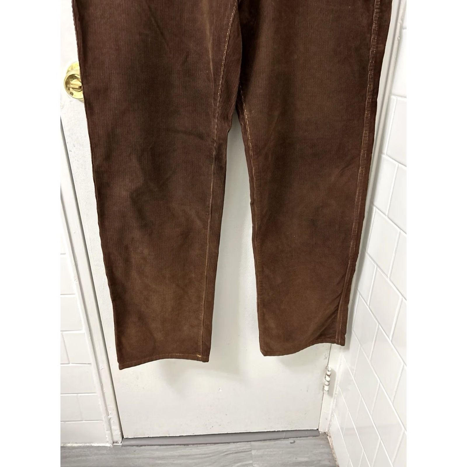 Vintage L.L. Bean Corduroy Pants Mens 36x33 Brown Natural Fit 5-Pocket Straight Leg YKK Zip Fly Regular Rise Size US 36 / EU 52 - 3 Thumbnail