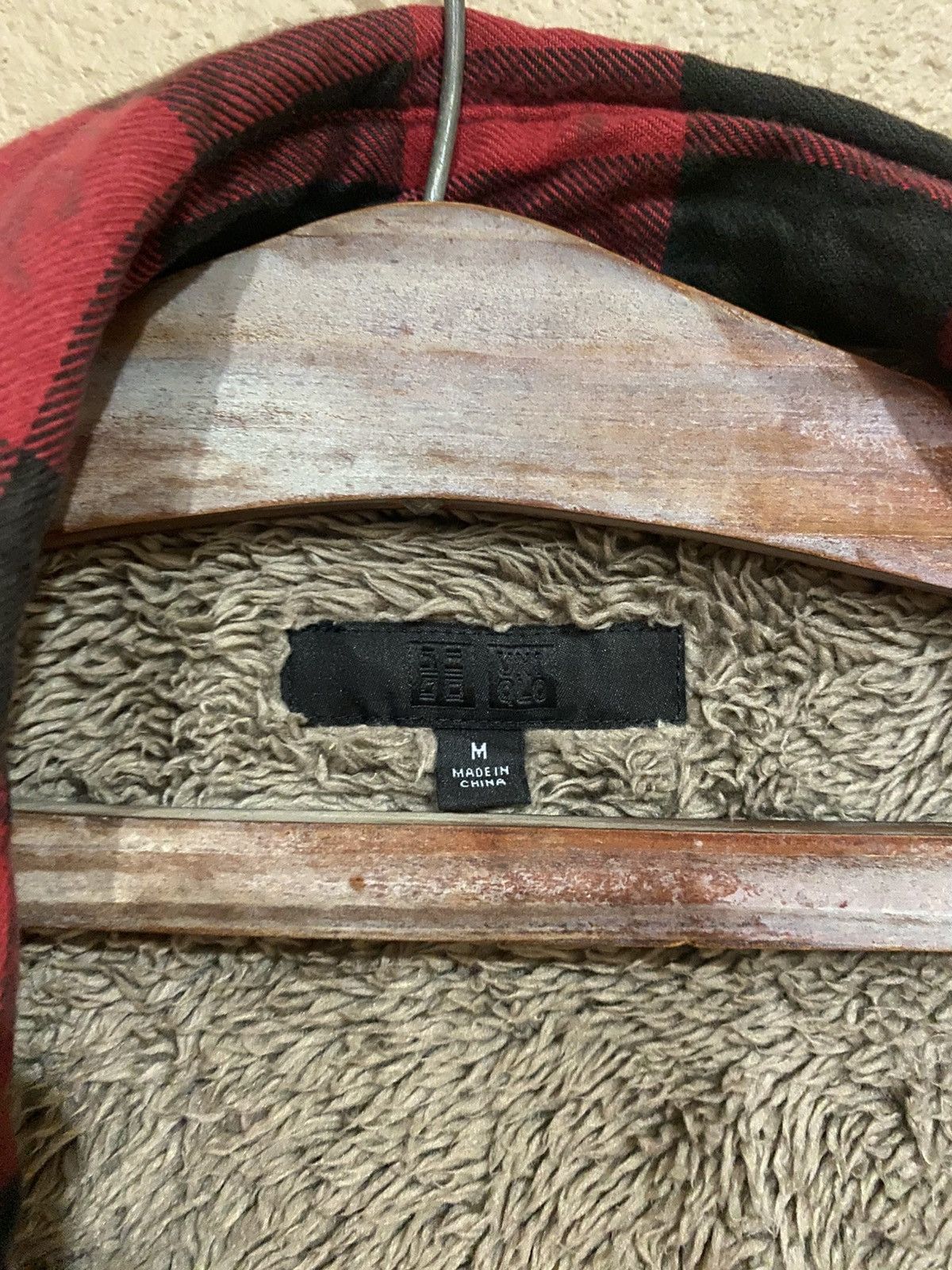 Flannel × Uniqlo Uniqlo Red Checkered Sherpa Lining Jacket Size US M / EU 48-50 / 2 - 10 Thumbnail