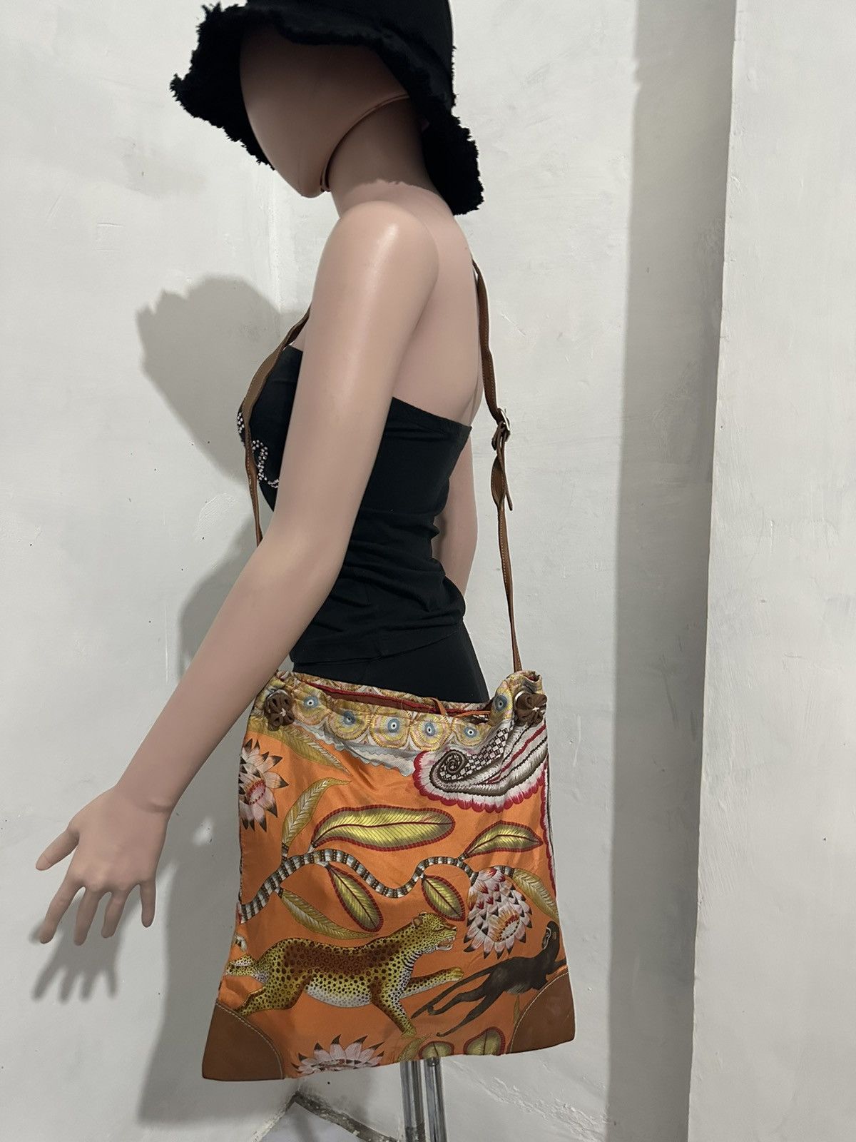 Animal Art Tiger And Monkey Crossbody / Sling bag