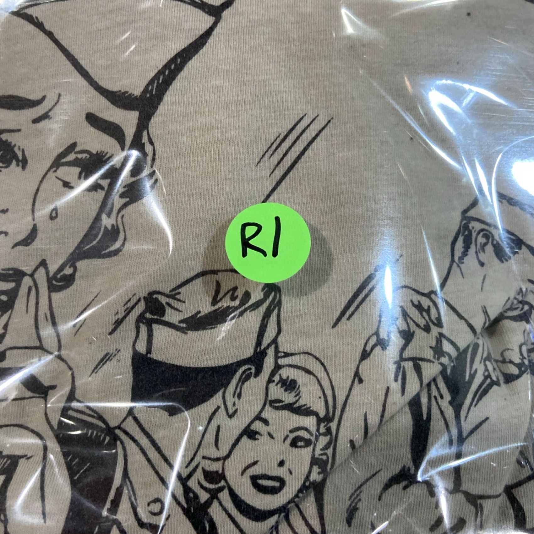 Gildan Gildan T-Shirt XS? [Error: Cannot determine size from given constraints; returning title based on available: XL Beige 100% Cotton] Size US XL / EU 56 / 4 - 8 Thumbnail