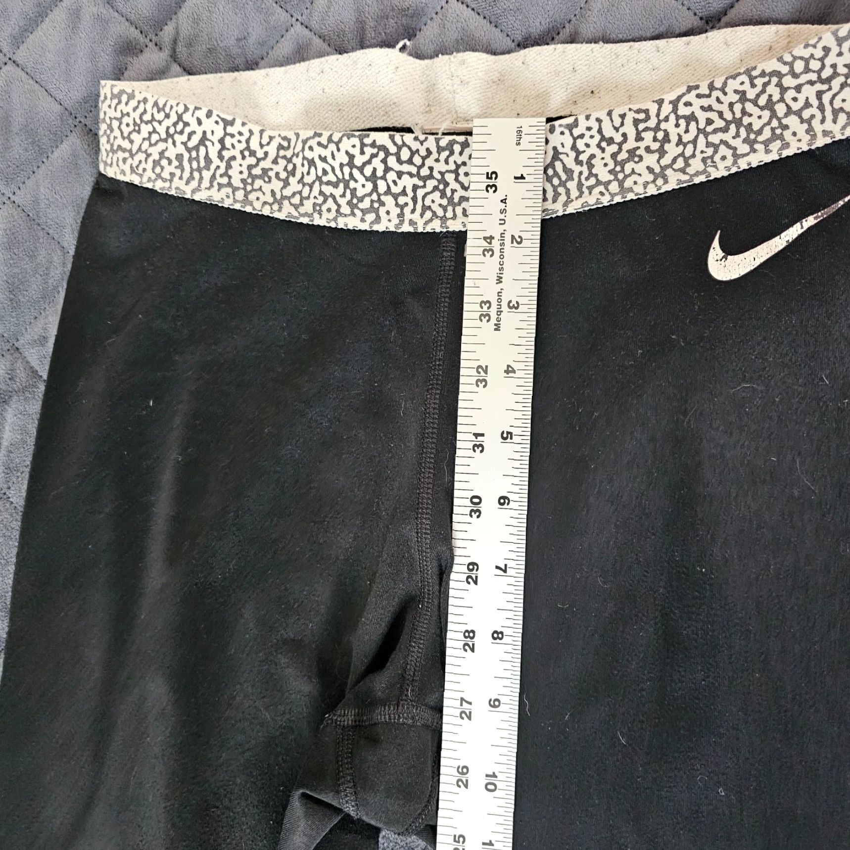 Nike VINTAGE Nike Pro Leggings Women's Size Small Black Yoga Active Gym Dri Fit Leopard Waist Size 28" / US 6 / IT 42 - 6 Thumbnail