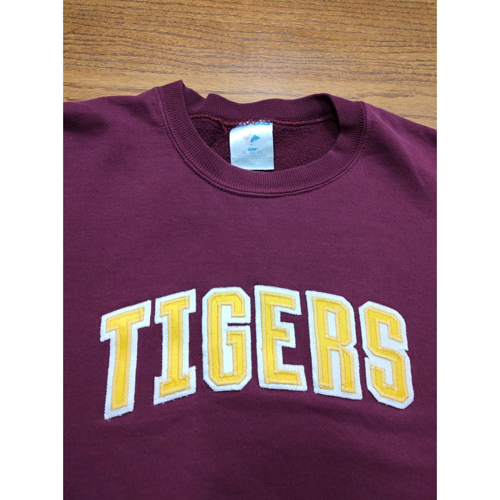 Jerzees VINTAGE VTG 90s Tigers Jerzees Pullover Crewneck Sweatshirt Mens Tag XL Maroon Size US XL / EU 56 / 4 - 5 Thumbnail