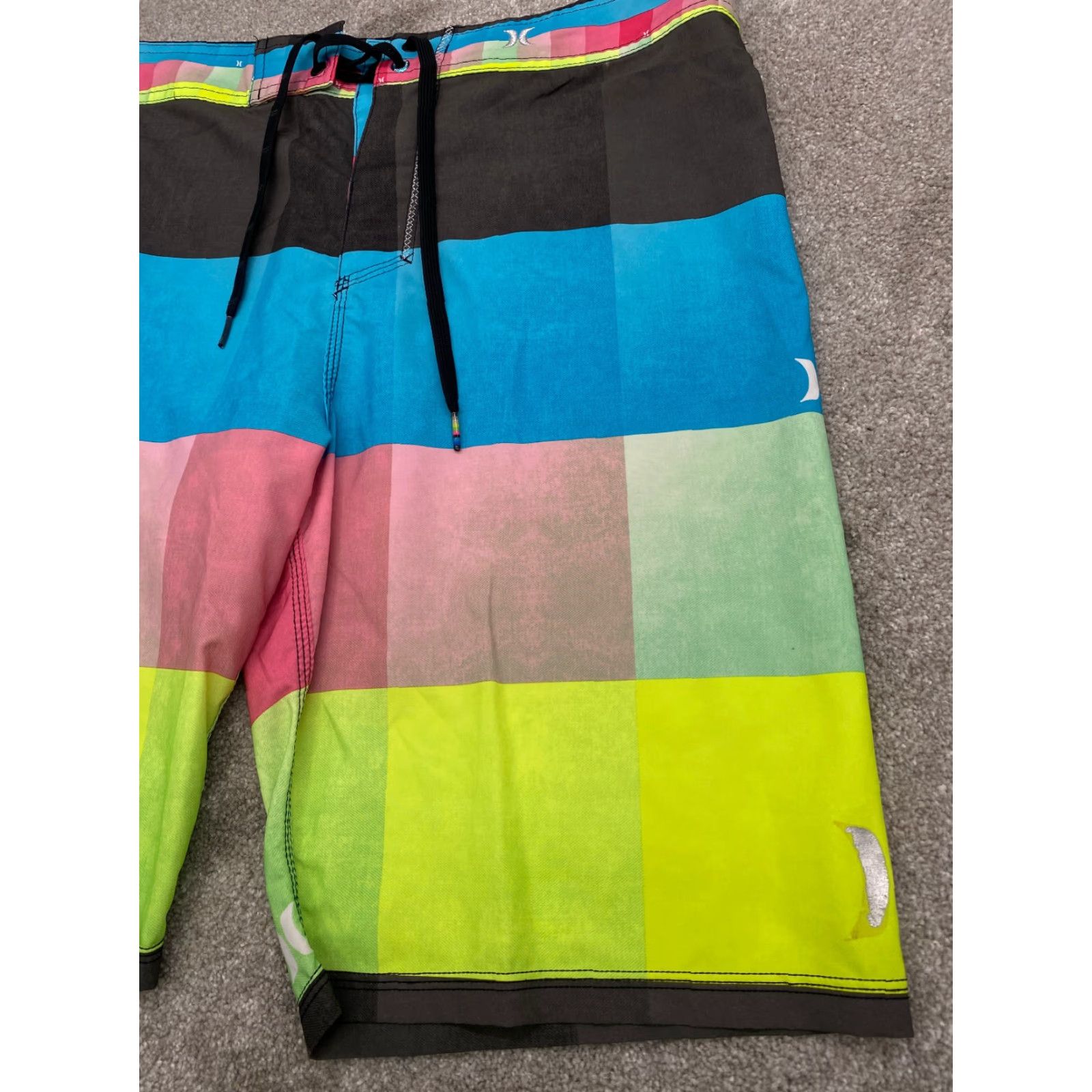 Hurley Hurley Phantom Board Shorts Men’s 32 Striped Swim Trunks Drawstring Pockets Multicolor Beach Colorful 90s Mens Size US 32 / EU 48 - 3 Thumbnail