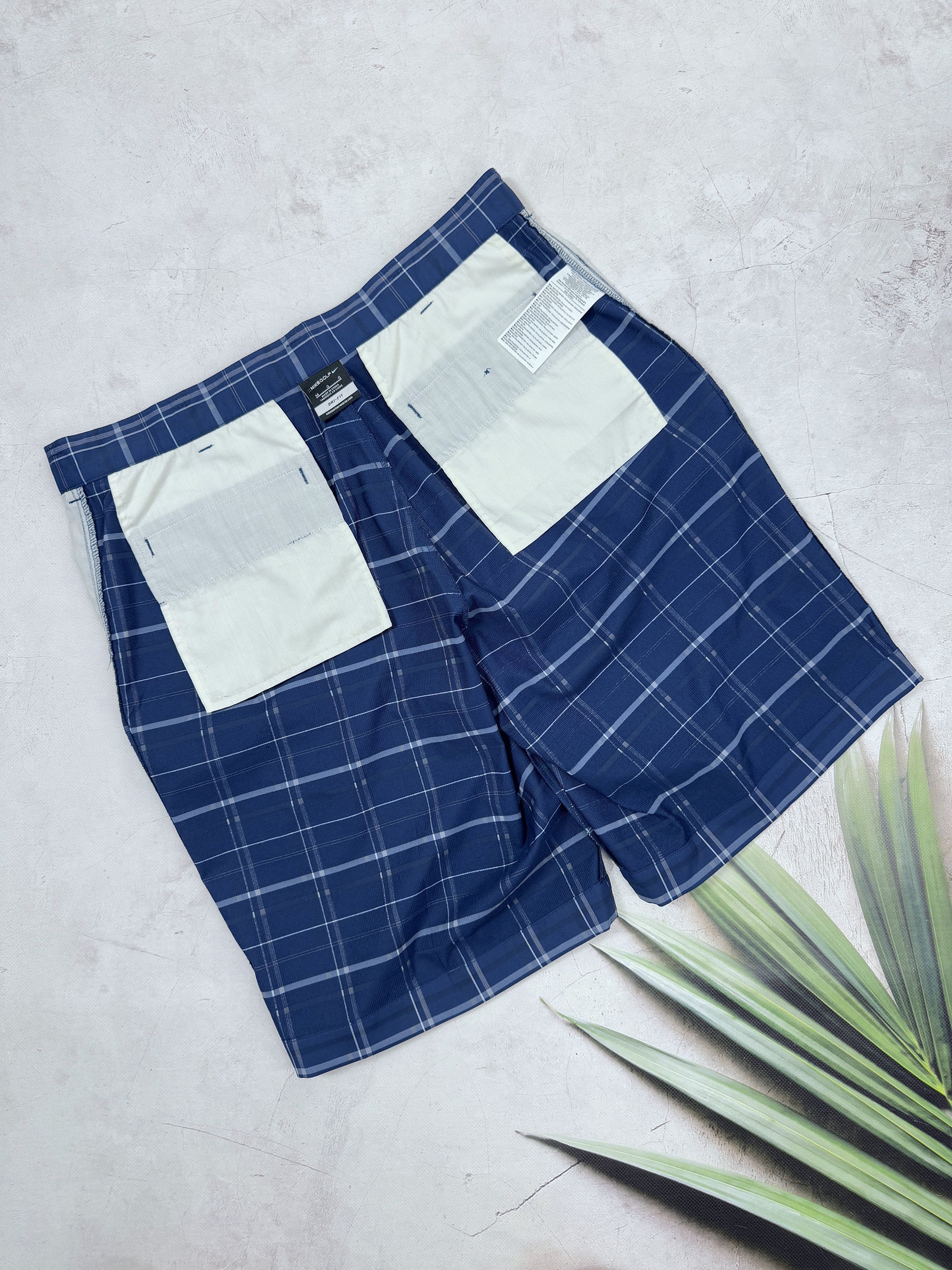 Nike × Vintage Nike Golf Shorts Swoosh Logo Navy Blue & Check Size US 34 / EU 50 - 14 Thumbnail