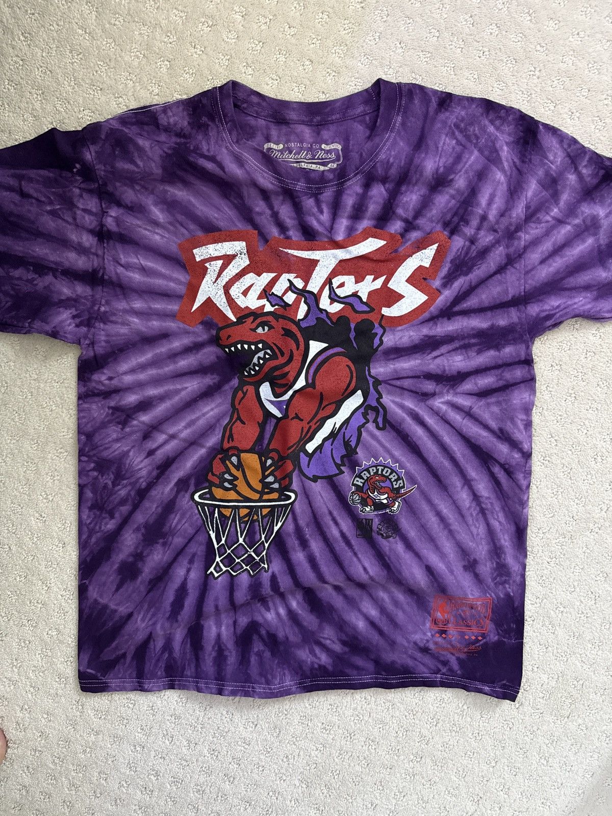 Other Raptors Purple Vintage Graphic Shirt Size US M / EU 48-50 / 2 - 1 Thumbnail
