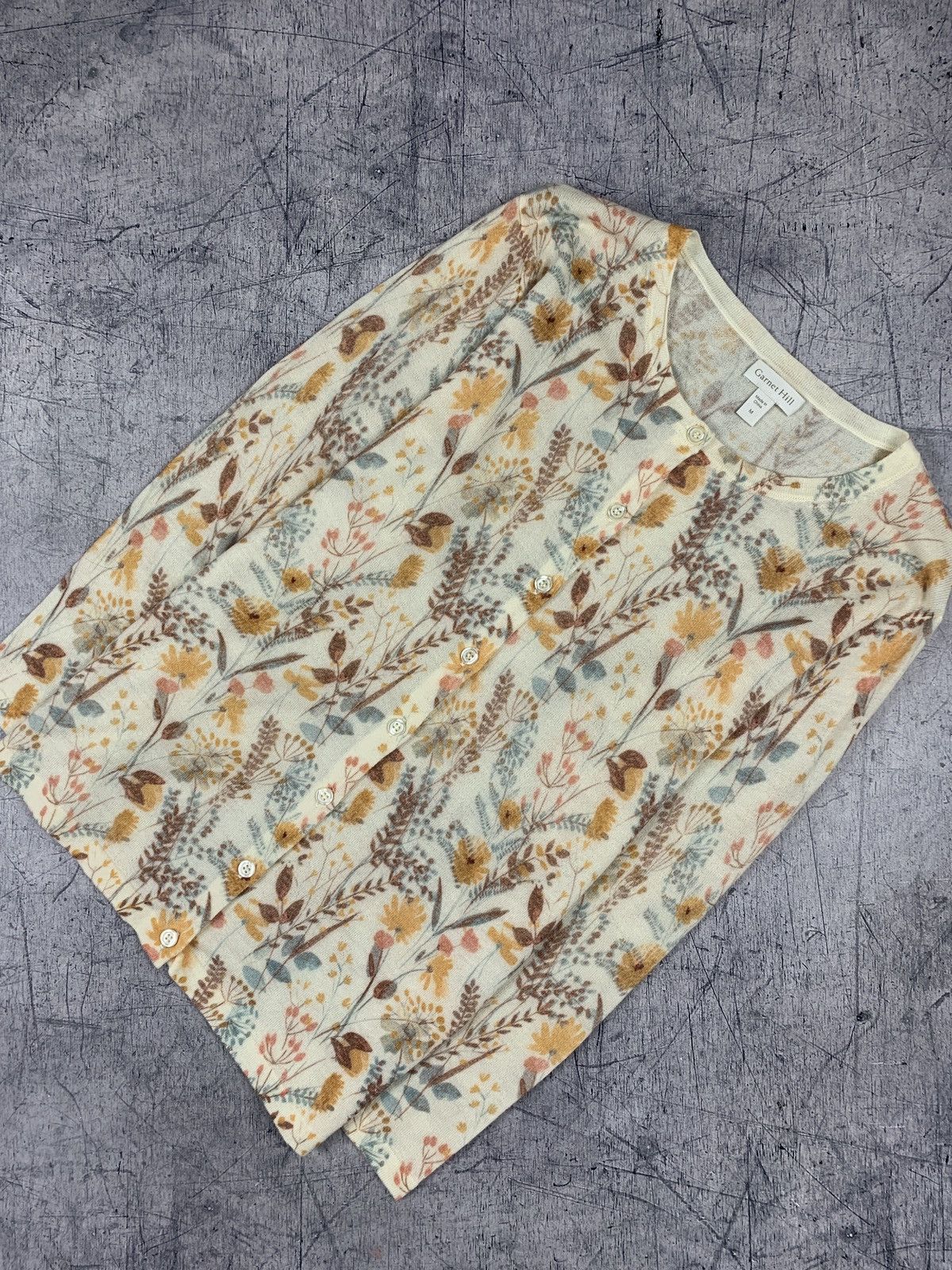 Other Designer Garnet Hill Flower Cardigan Button Up Size M Luxury Size M / US 6-8 / IT 42-44 - 1 Thumbnail