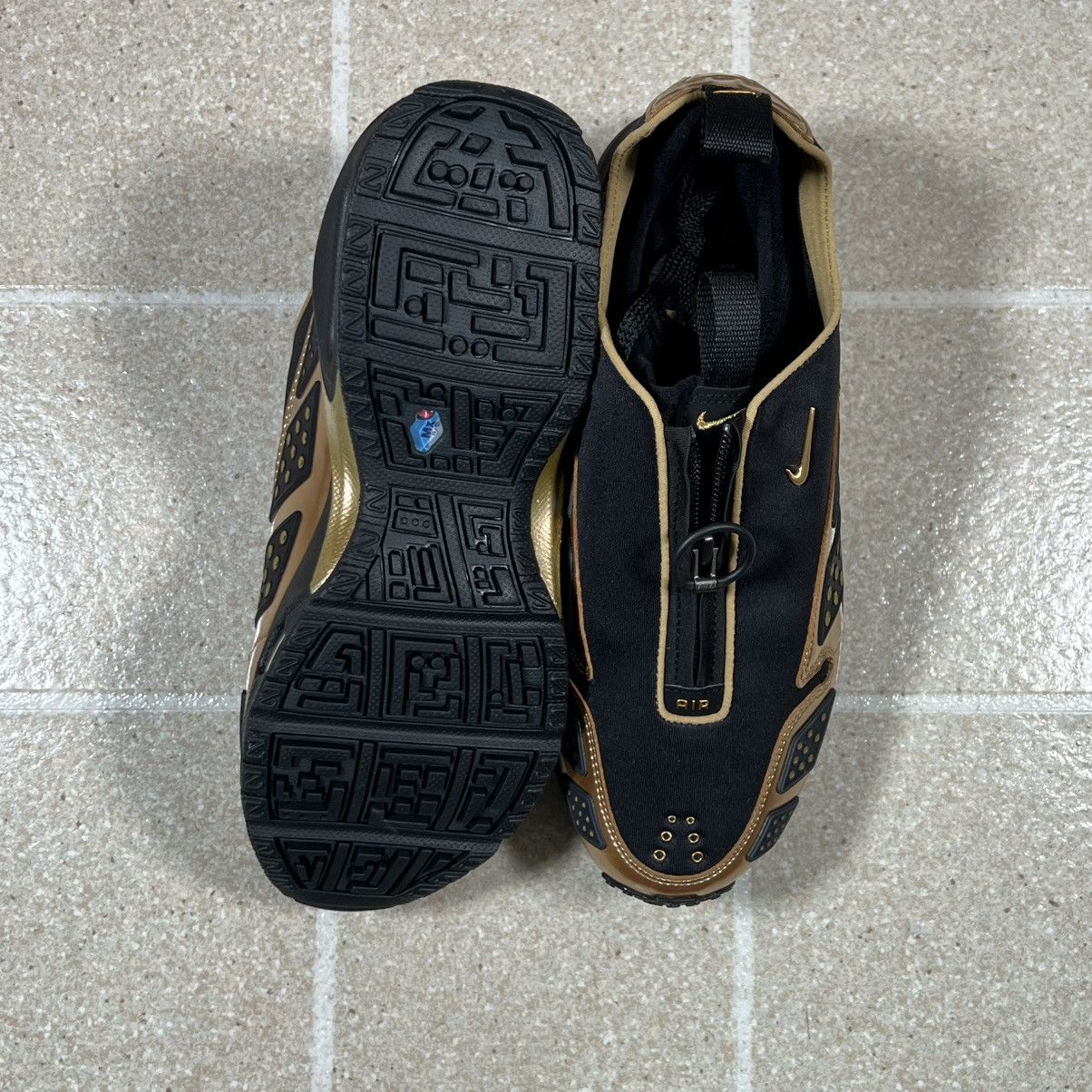 Nike Nike Air Max SNDR SE Wmns Size 9 Mens Size 7.5 Metallic Gold Size US 7.5 / EU 40-41 - 4 Thumbnail