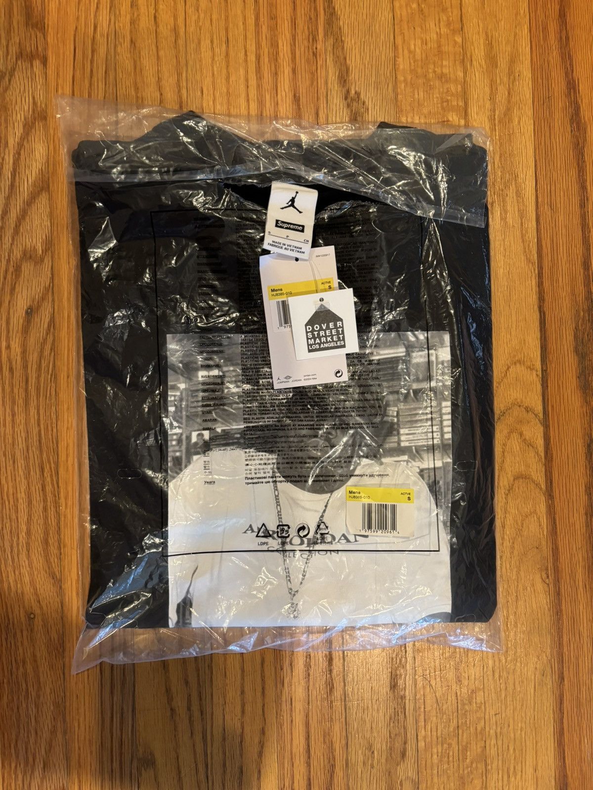 Jordan Brand Supreme Jordan brand biggie smalls notorious big Size US S / EU 44-46 / 1 - 3 Thumbnail