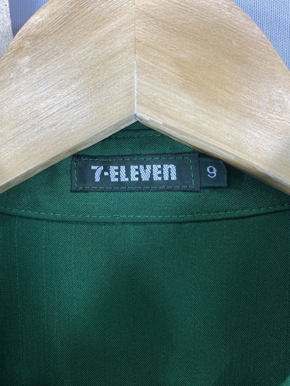 Japanese Brand Vintage Y2k 7-Eleven Zipper Embroidered Logo Shirt Size US S / EU 44-46 / 1 - 13 Thumbnail