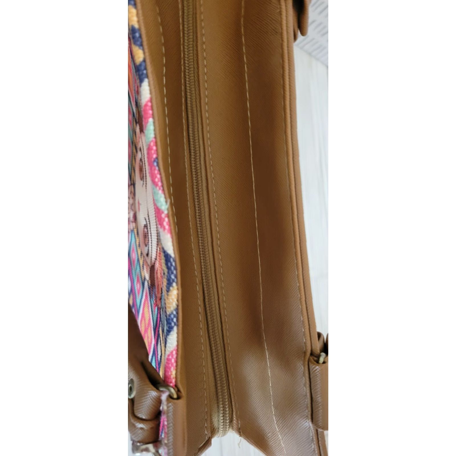 Changes Cartoon Frida Kahlo Shoulder Bag Purse EUC Tan Change Purse Handbag Womens Medium Multicolor Faux Leather 12x10x4 Inches Size ONE SIZE - 3 Thumbnail