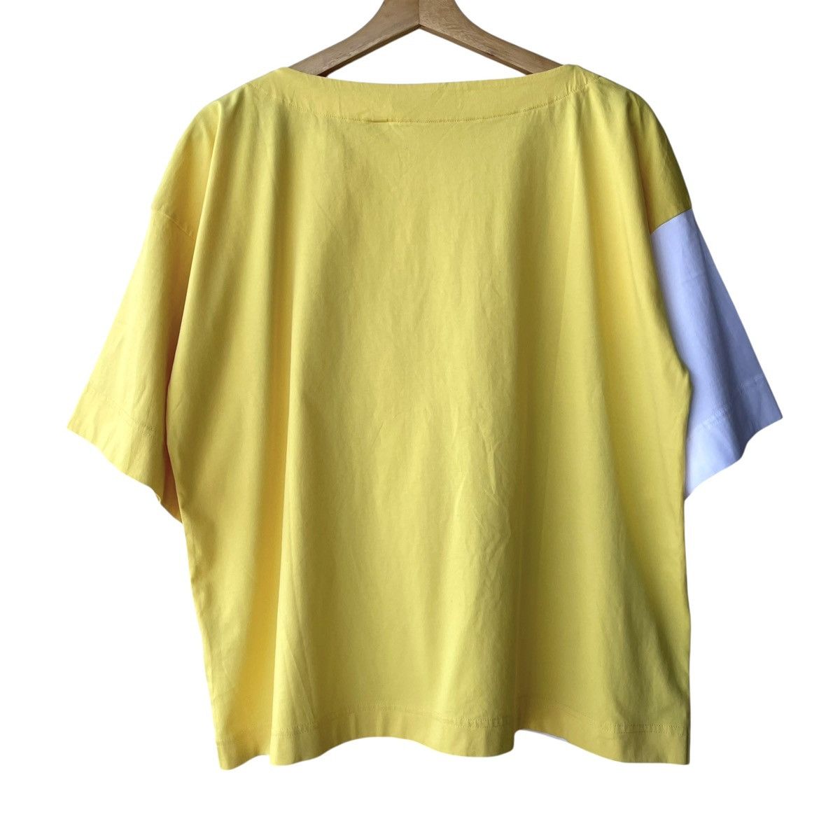 Marni × Uniqlo Marni X Uniqlo Japan ‘21/22 BNWT WMN Boxy Oversize Tee Size S / US 4 / IT 40 - 2 Thumbnail
