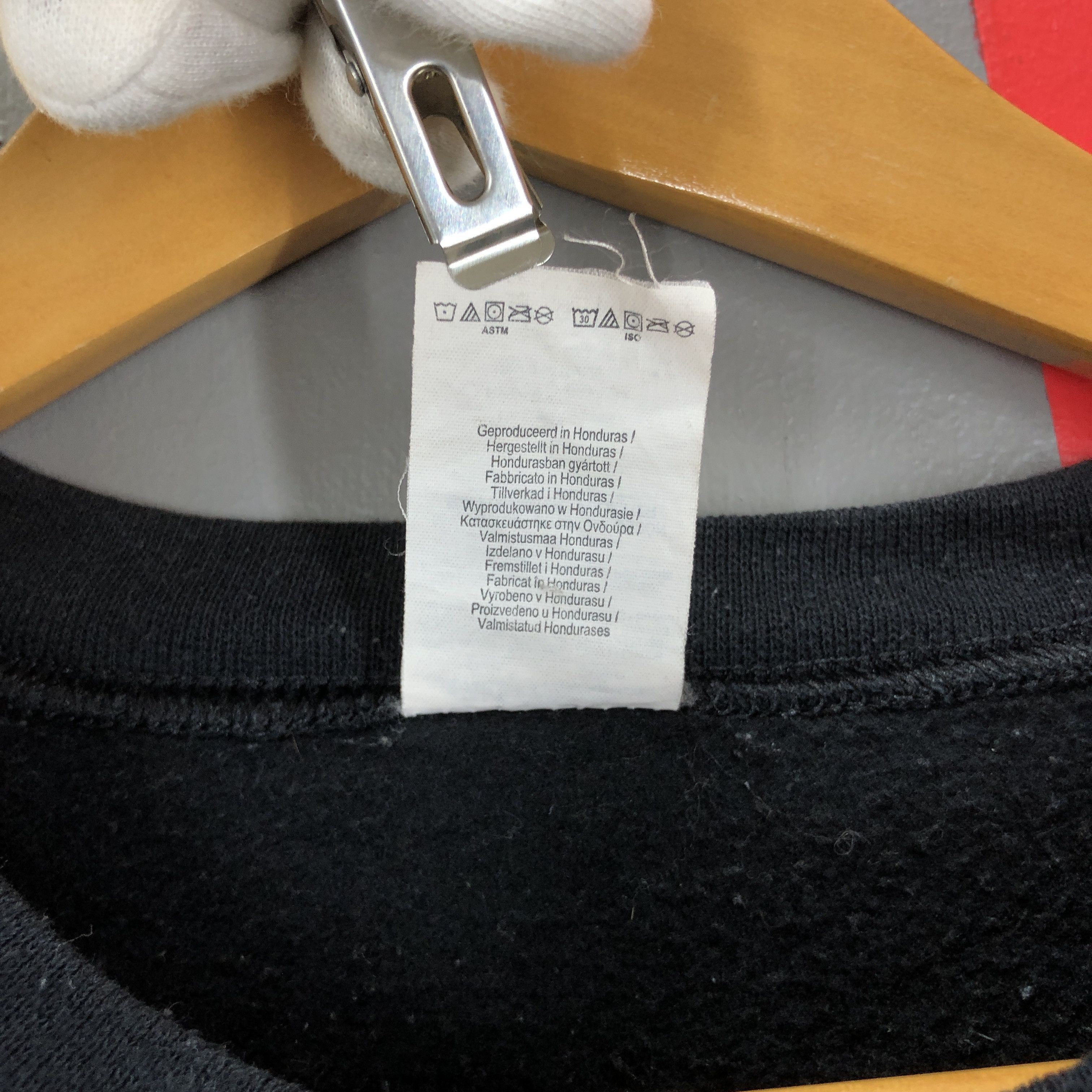 Gildan Y2K Vintage GUCCI BEE TROLL Crew Neck Sweatshirt #1571/01 Size US L / EU 52-54 / 3 - 6 Thumbnail