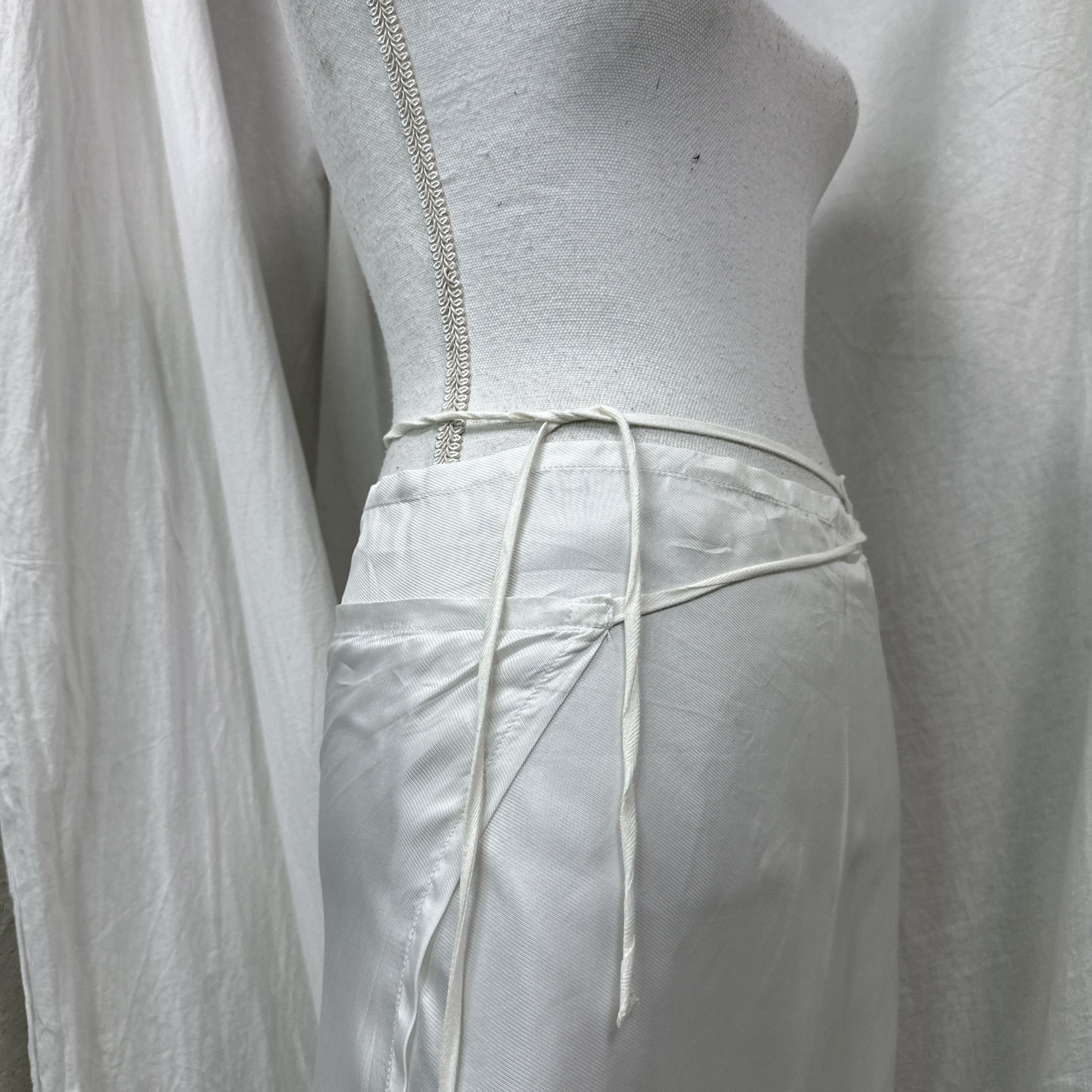Ann Demeulemeester Vintage Ann Demeulemeester Wrapped Around Skirt Y2K Size 26" / US 2 / IT 38 - 2 Thumbnail