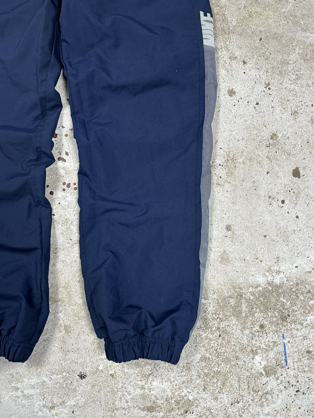 Nike Vintage Y2K Nike Navy Track Pants Swoosh Spellout Multi Logo Size US 30 / EU 46 - 4 Thumbnail