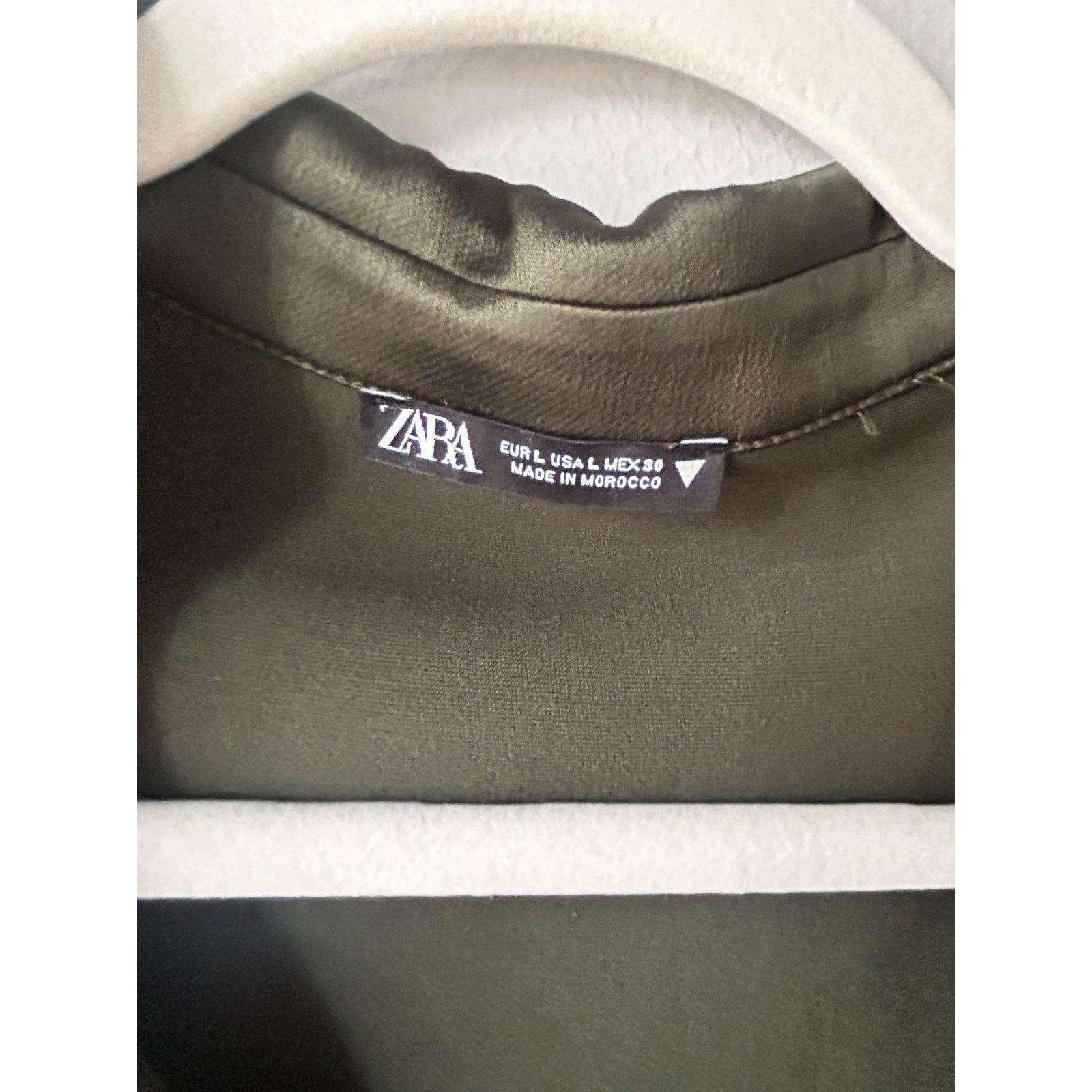 Zara Zara Pant and Top Satin Set in Green Size Large Size 28" / US 6 / IT 42 - 3 Thumbnail