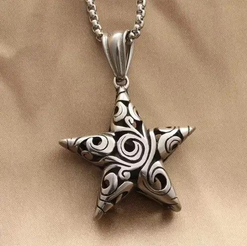 Jewelry Star Pendent Necklace Size ONE SIZE - 1 Thumbnail