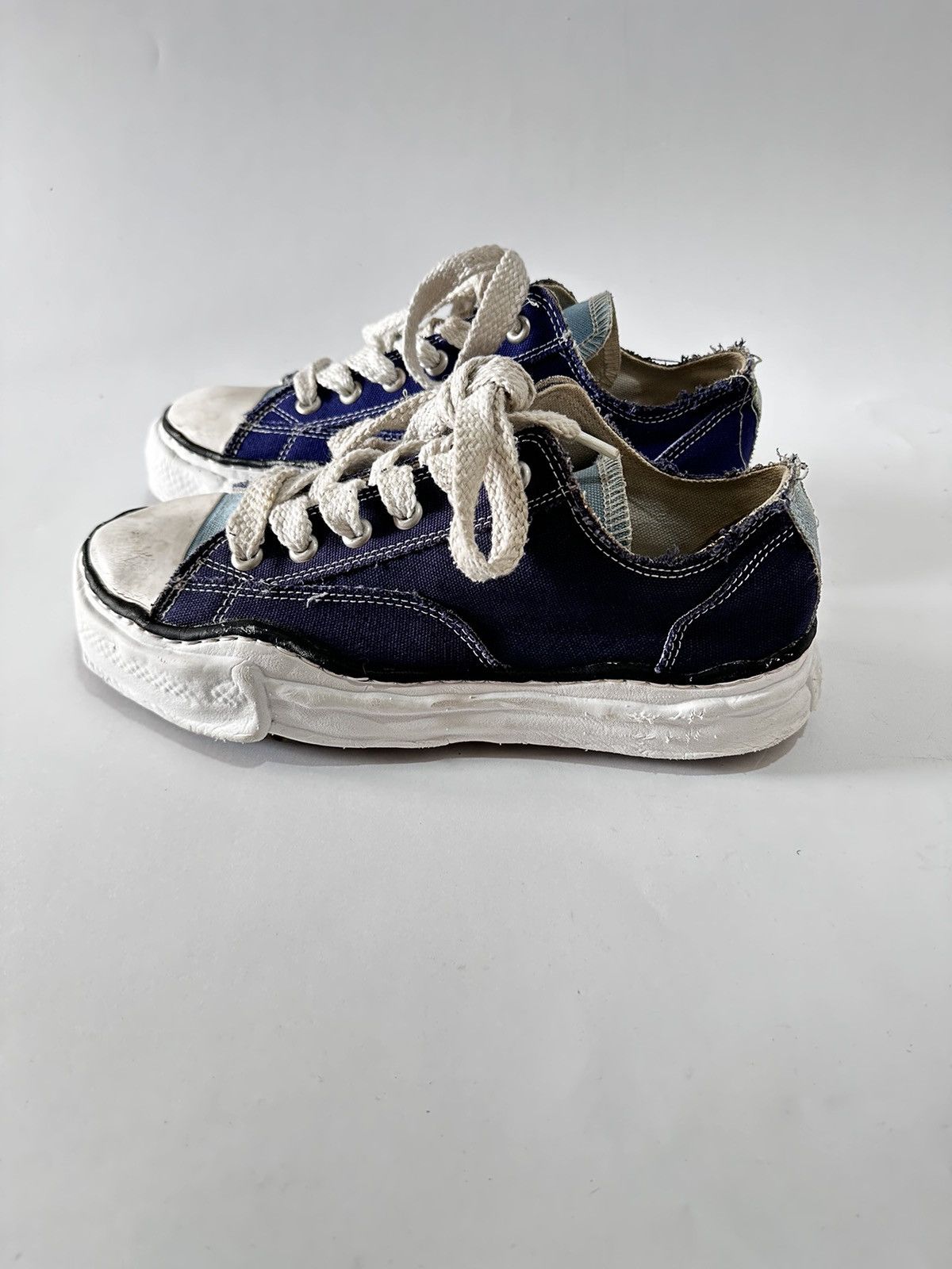 Maison MIHARA YASUHIRO × Nigel Cabourn Maison Mihara Yasuhiro x Nigel Cabourn Low Top Sneakers. Size US 9 / EU 42 - 2 Thumbnail