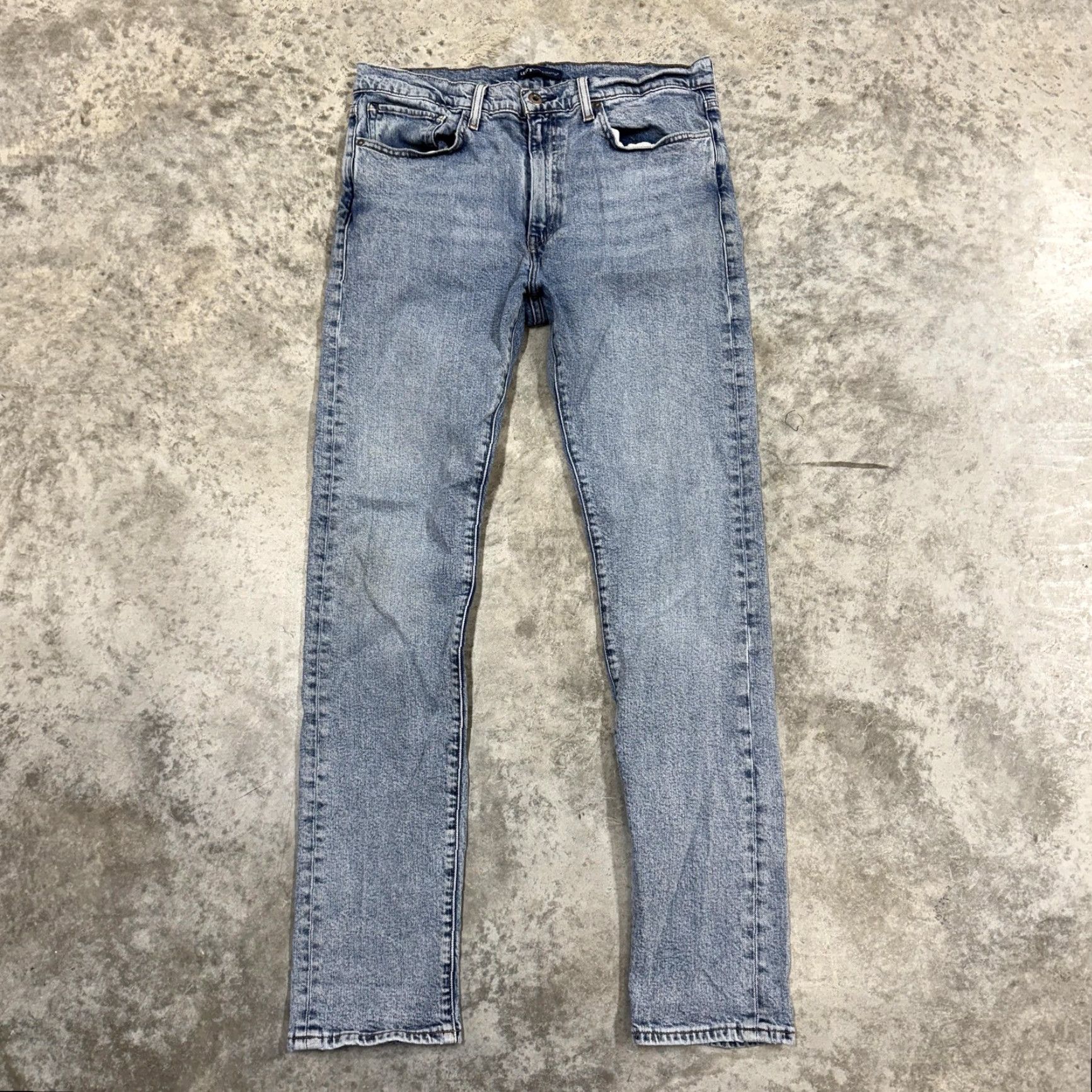 Levi's VINTAGE Levi's 510 Jeans Mens 33x34 Light Wash Blue Skinny Made & Crafted Denim Zip Fly Levi's 510 Mens Jeans Blue Light Skinny 90s Mens Size US 33 - 3 Thumbnail
