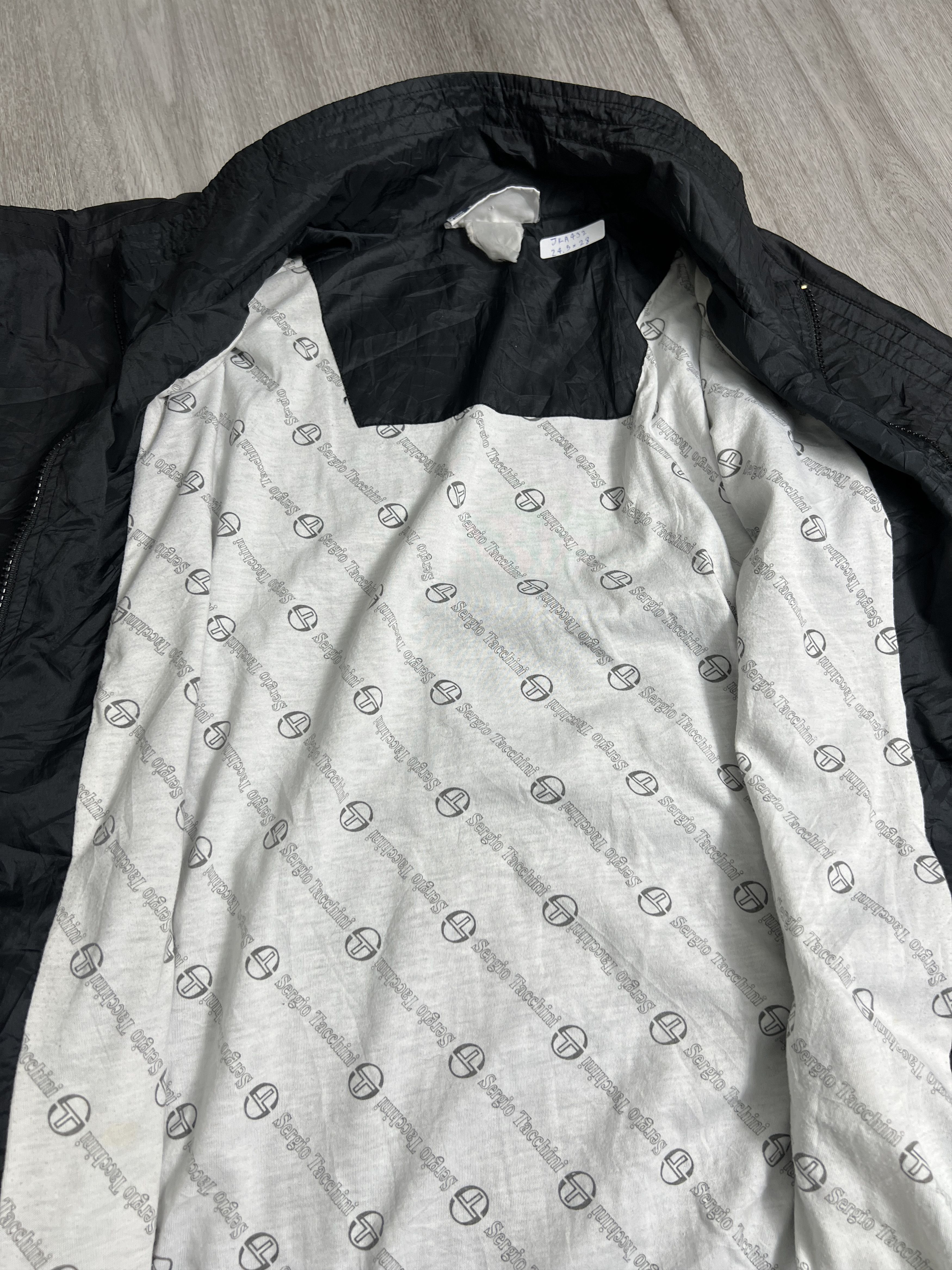 Sergio Tacchini Vintage Sergio Tacchini Windbreaker Jacket JKA432 Size US M / EU 48-50 / 2 - 6 Thumbnail