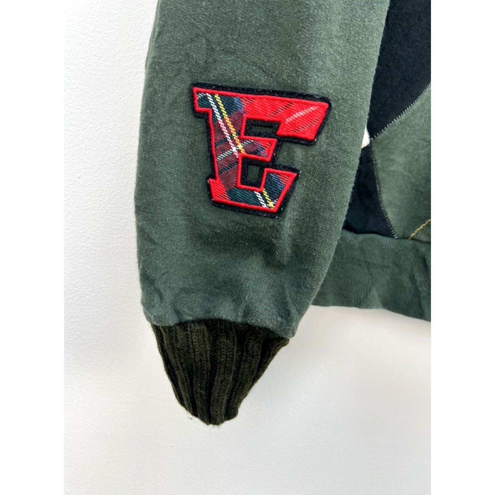 Energie Vintage Energie V-Neck Sweater Mens Large Green Argyle 100% Cotton Logo Patch Size US L / EU 52-54 / 3 - 2 Thumbnail
