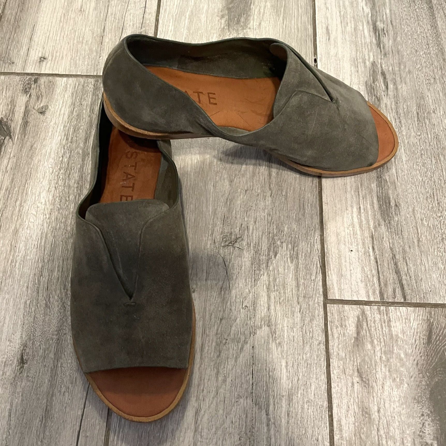 Vintage 1. STATE Cassidee Suede Leather Open Toe Olive Slip On Flats - 6 Womens State d’Orsay Green Flat Size US 6 / IT 36 - 2 Thumbnail