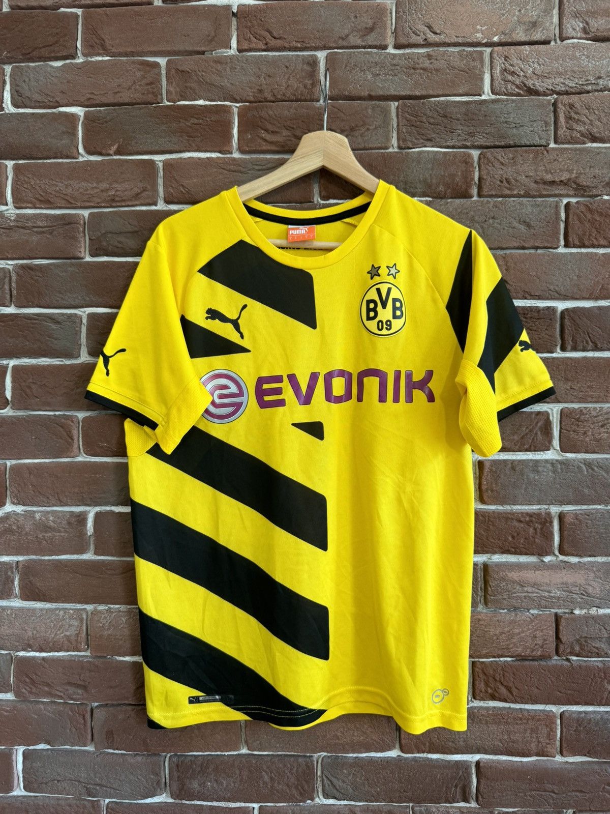 Puma Vintage 00s Puma Borussia Dortmund BVB S Football Kit Jersey Size US S / EU 44-46 / 1 - 1 Thumbnail