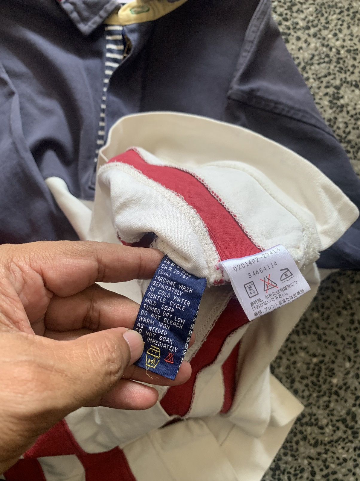 Tommy Hilfiger × Vintage Vintage Tommy Hilfiger Embroidery Long Sleeve Polo Shirt Size US M / EU 48-50 / 2 - 12 Thumbnail