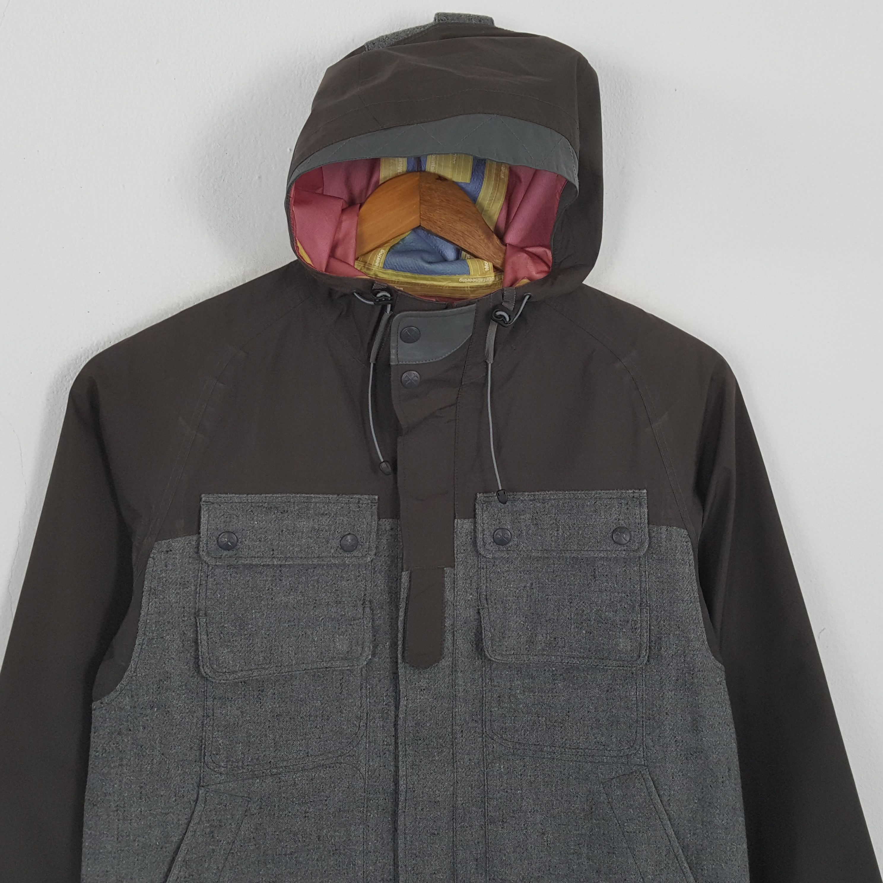 Vintage × White Mountaineering Vintage WHITE MOUNTAINEERING Sportswear Outdoor Jacket Size US M / EU 48-50 / 2 - 2 Thumbnail