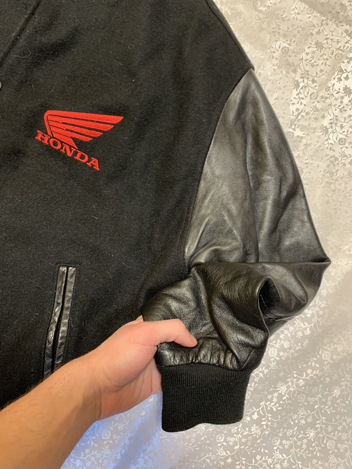Honda Bomber Honda Dave Hancock rare Size US S / EU 44-46 / 1 - 7 Thumbnail
