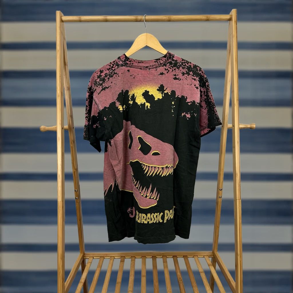 Fruit Of The Loom VTG 90s Jurassic Park T Rex Movie Promo AOP Faded Thrashed T-Shirt Size L Mens Black Shirt Distressed Dinosaur Movie Promo T-Shirt 90s Size US L / EU 52-54 / 3 - 1 Thumbnail