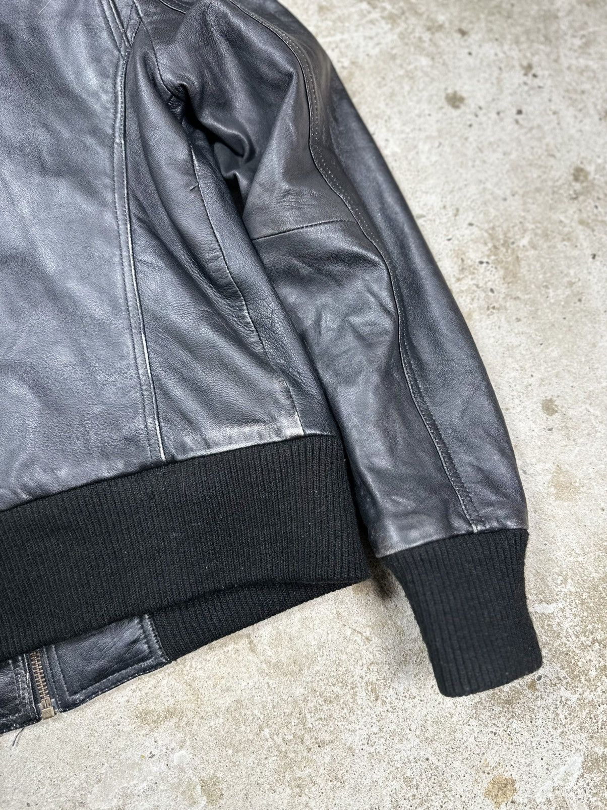 Japanese Brand × Vintage Vintage Y2K Black Genuine Leather Bomber Jacket Size US S / EU 44-46 / 1 - 9 Thumbnail
