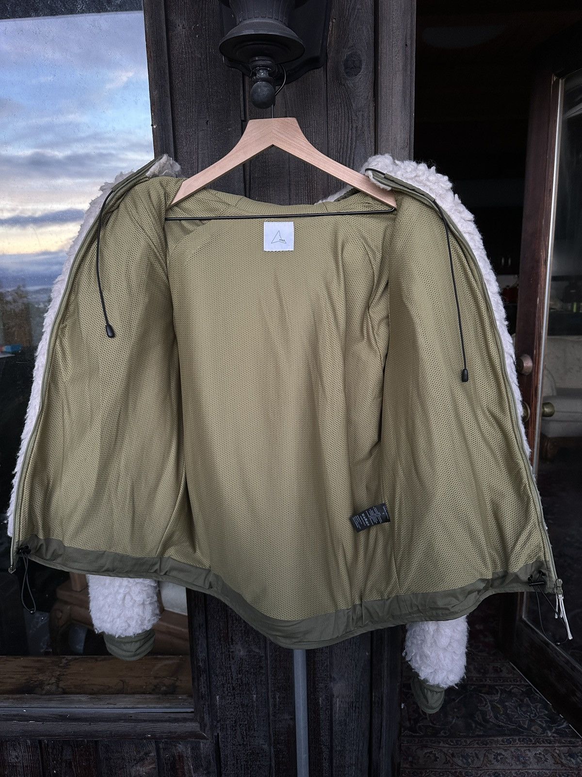 ROA ROA sheep wool beige fleece jacket Size US S / EU 44-46 / 1 - 7 Thumbnail